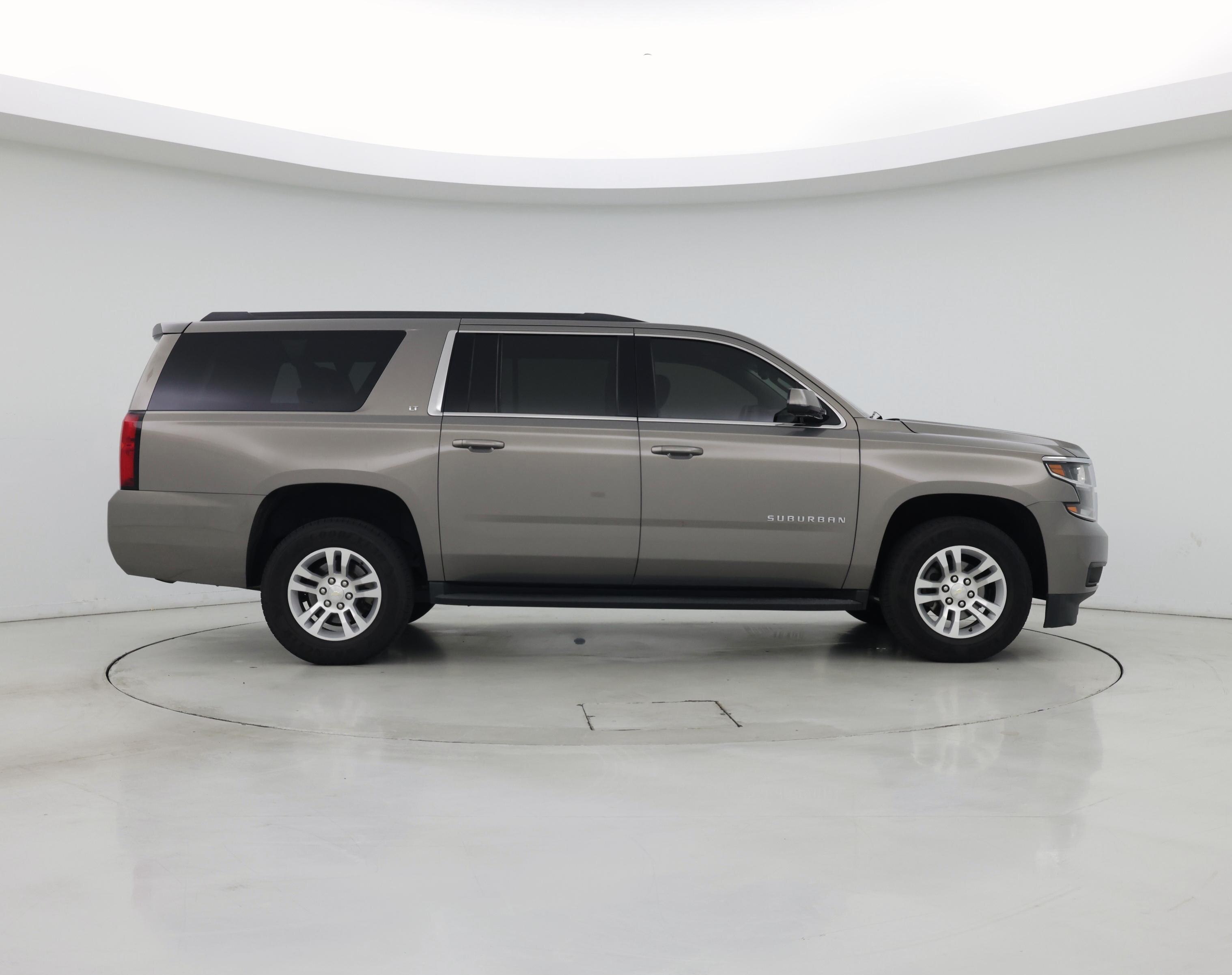 Thumbnail: 2019 Chevrolet Suburban - 7