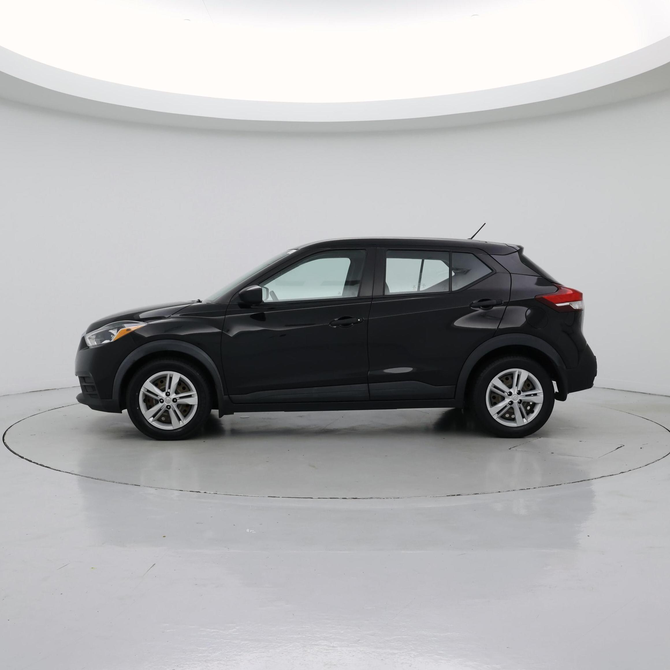 Thumbnail: 2020 Nissan Kicks - 3