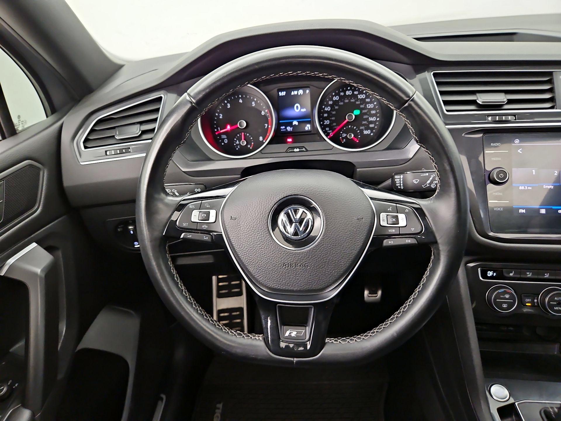 Thumbnail: 2021 Volkswagen Tiguan - 10