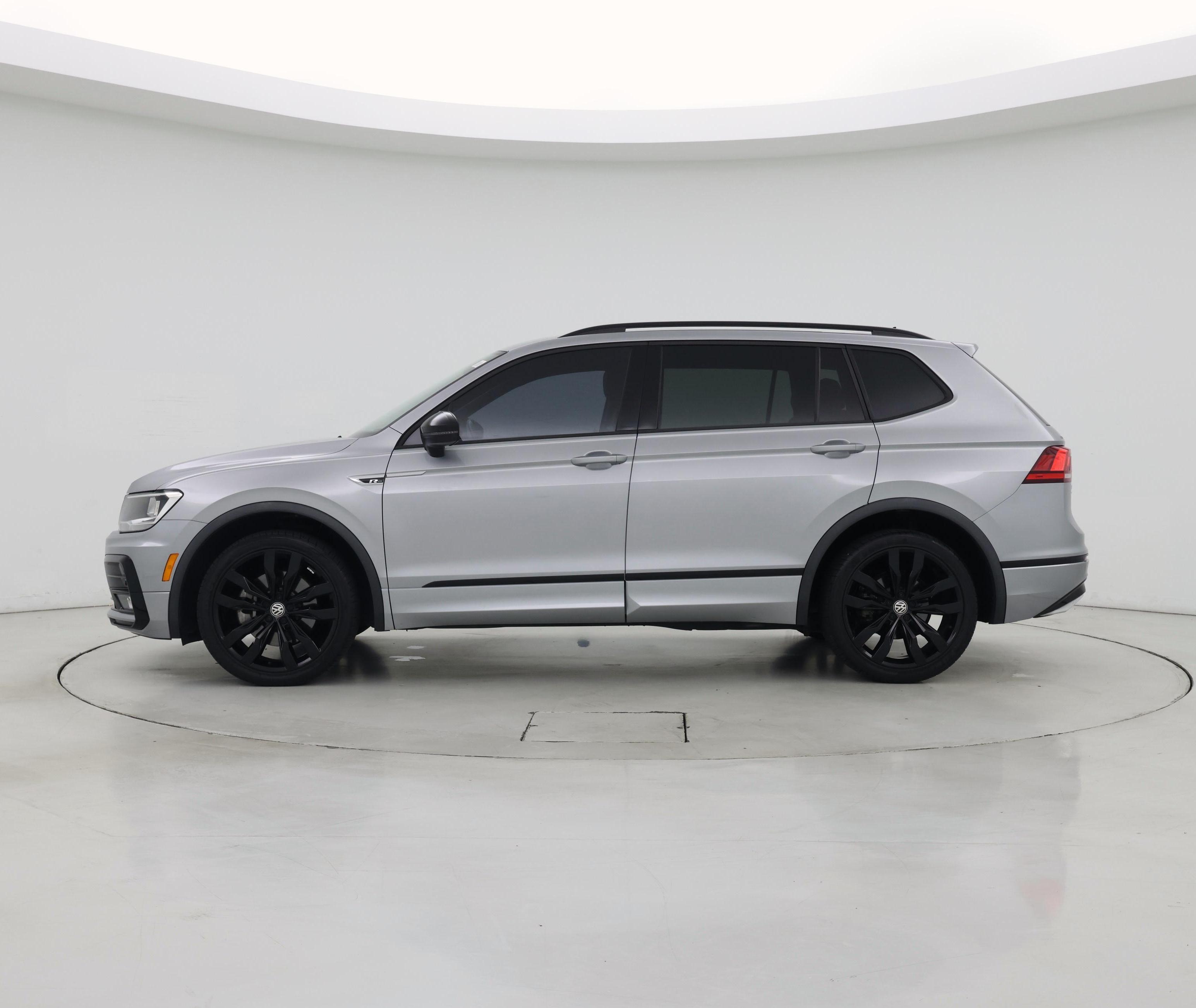 Thumbnail: 2021 Volkswagen Tiguan - 3