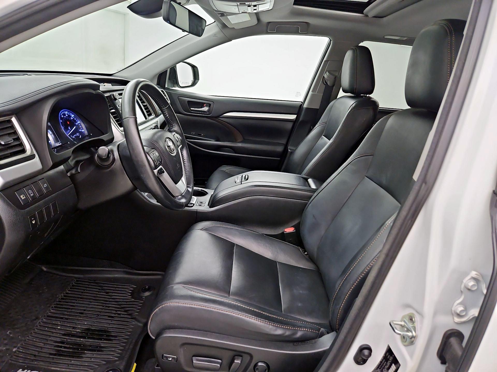 Thumbnail: 2018 Toyota Highlander - 11