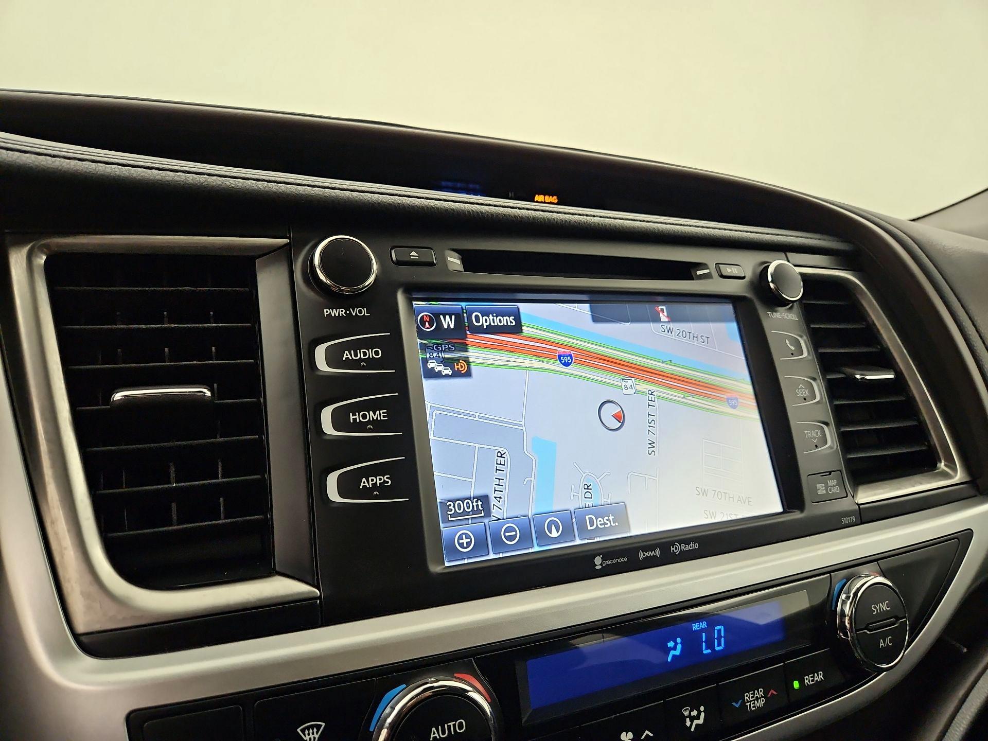 Thumbnail: 2018 Toyota Highlander - 14
