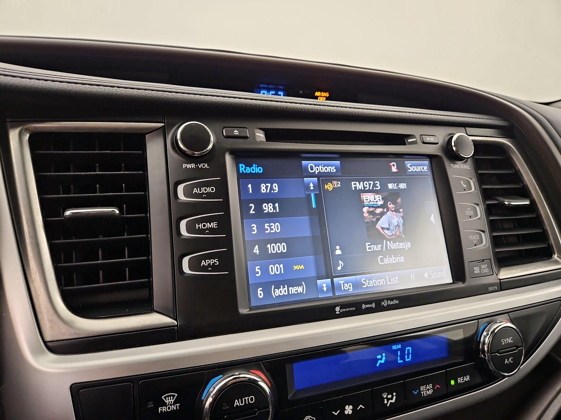 Thumbnail: 2018 Toyota Highlander - 16
