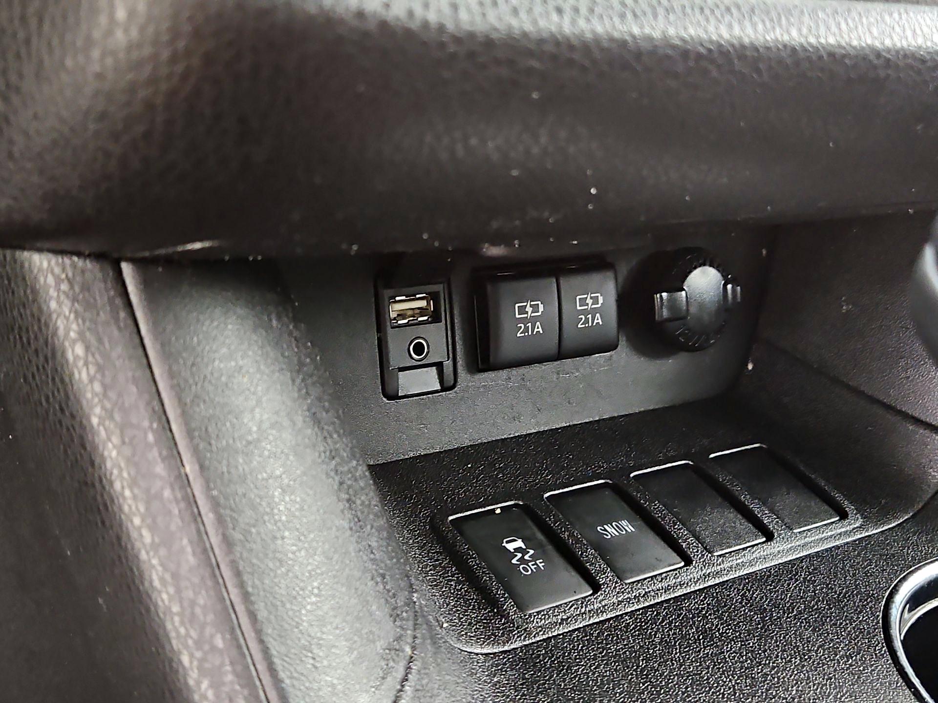 Thumbnail: 2018 Toyota Highlander - 19