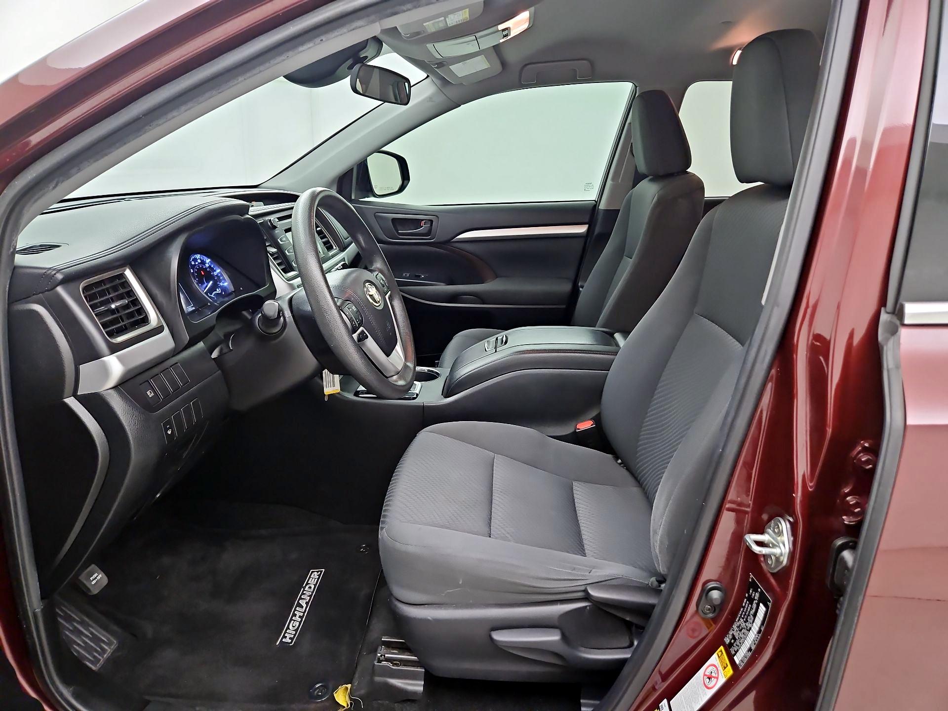 Thumbnail: 2019 Toyota Highlander - 11