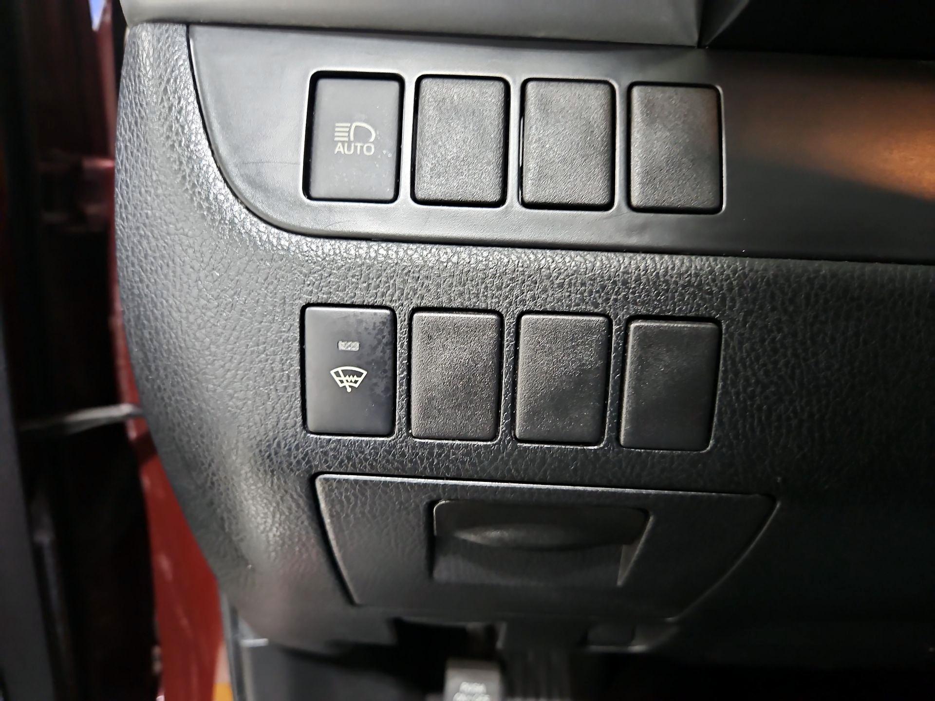 Thumbnail: 2019 Toyota Highlander - 13