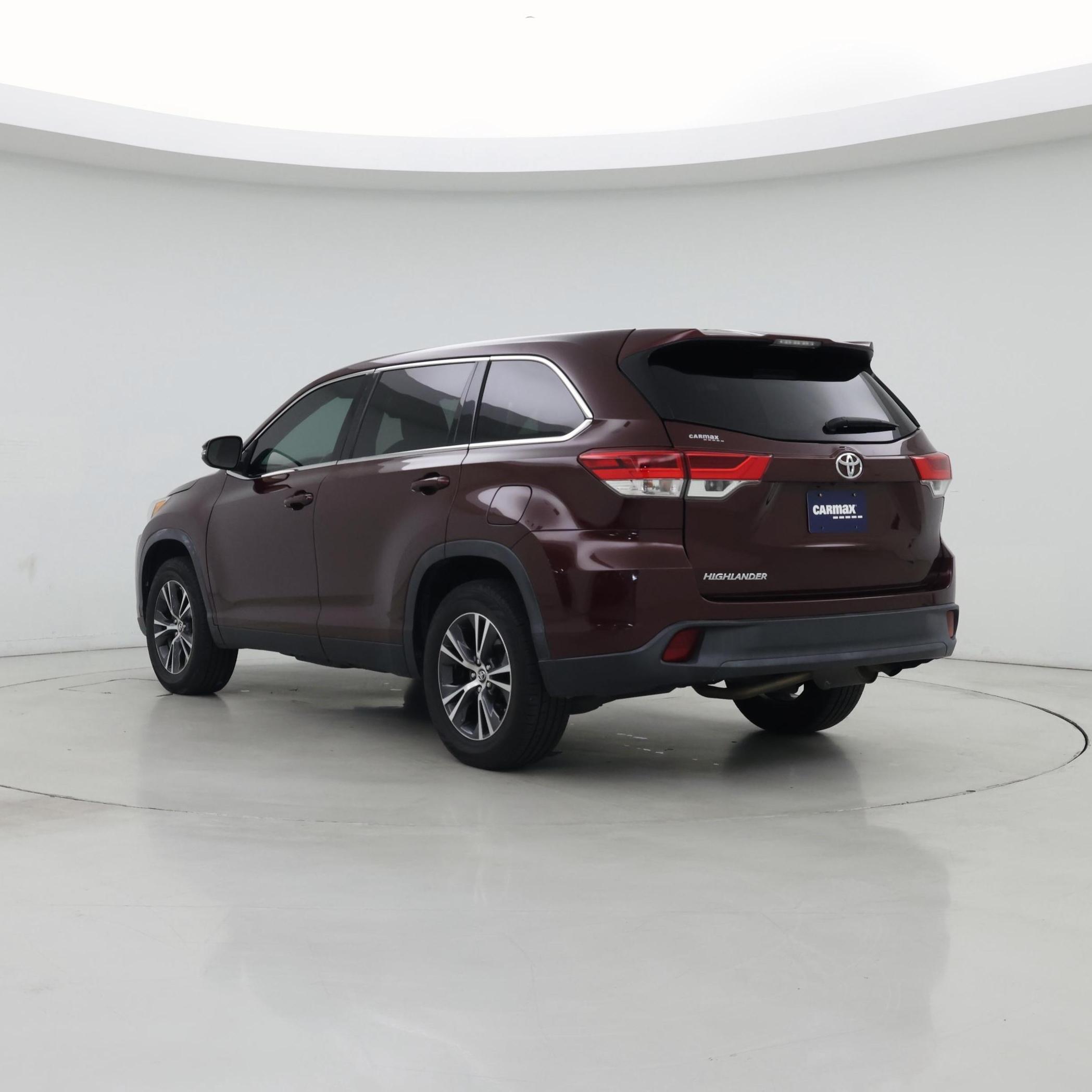 Thumbnail: 2019 Toyota Highlander - 2