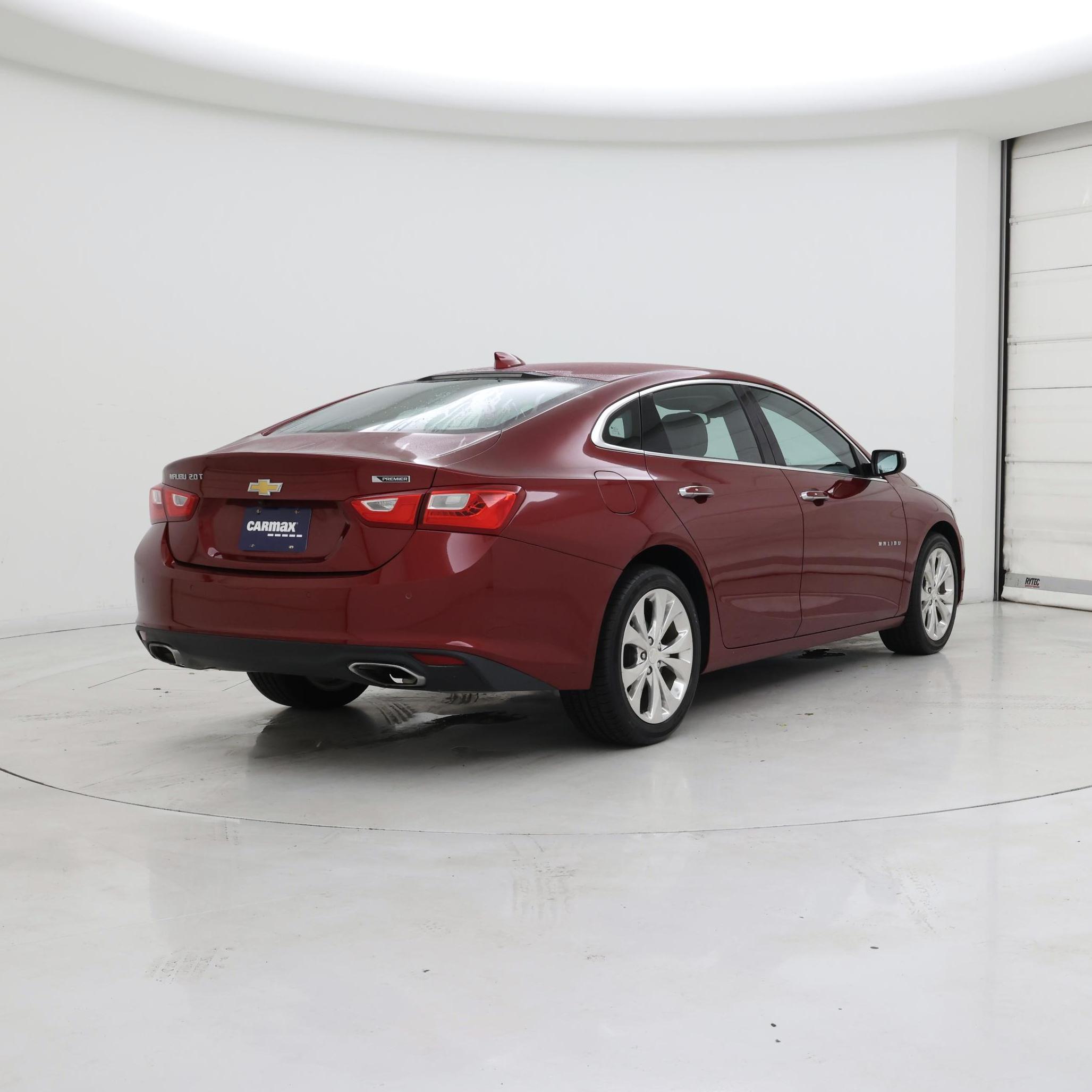 Thumbnail: 2017 Chevrolet Malibu - 8
