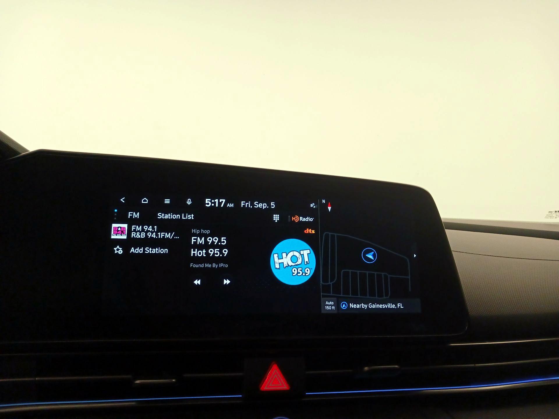 Thumbnail: 2023 Hyundai Elantra - 16