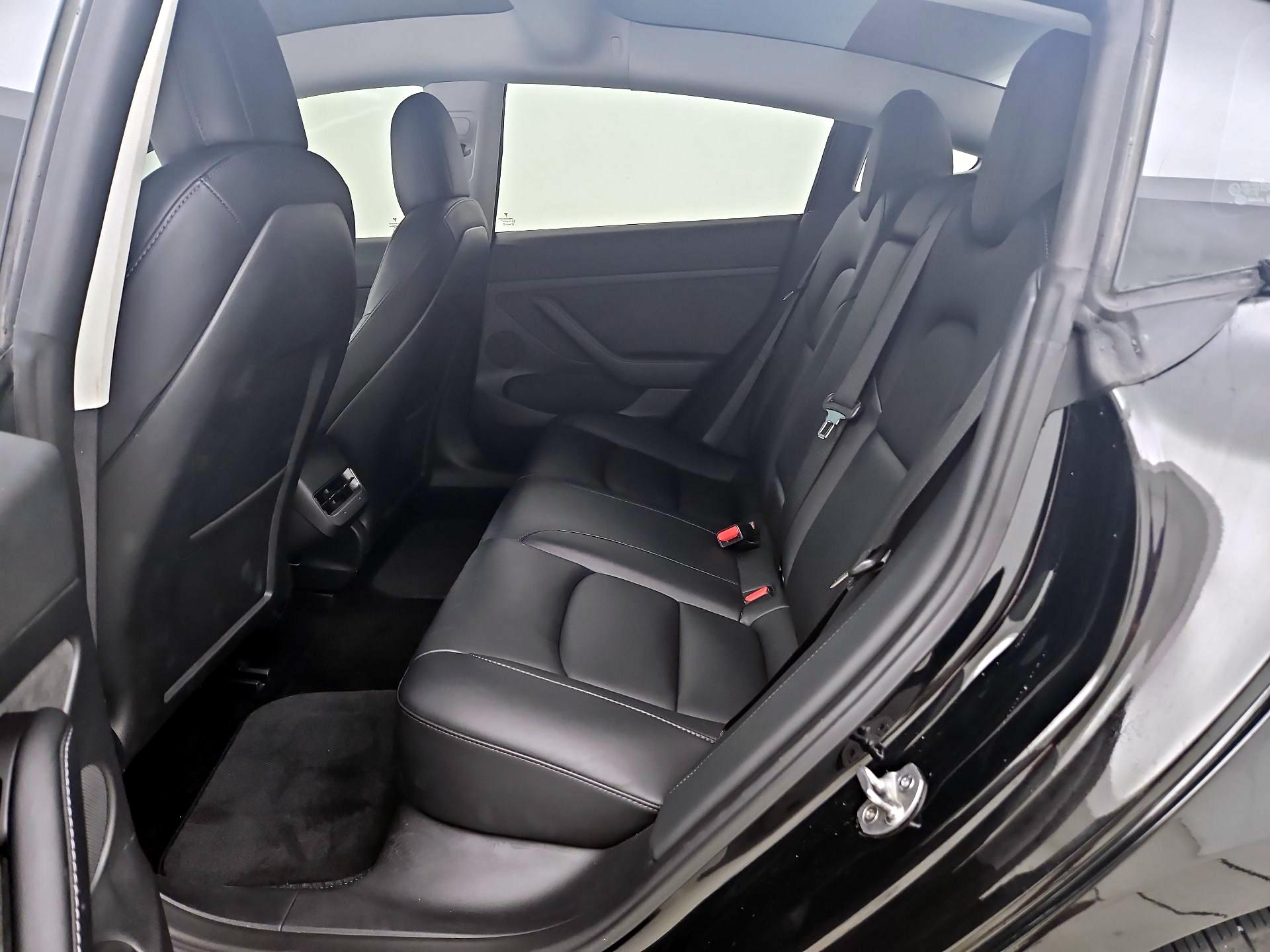 Thumbnail: 2022 Tesla Model 3 - 20