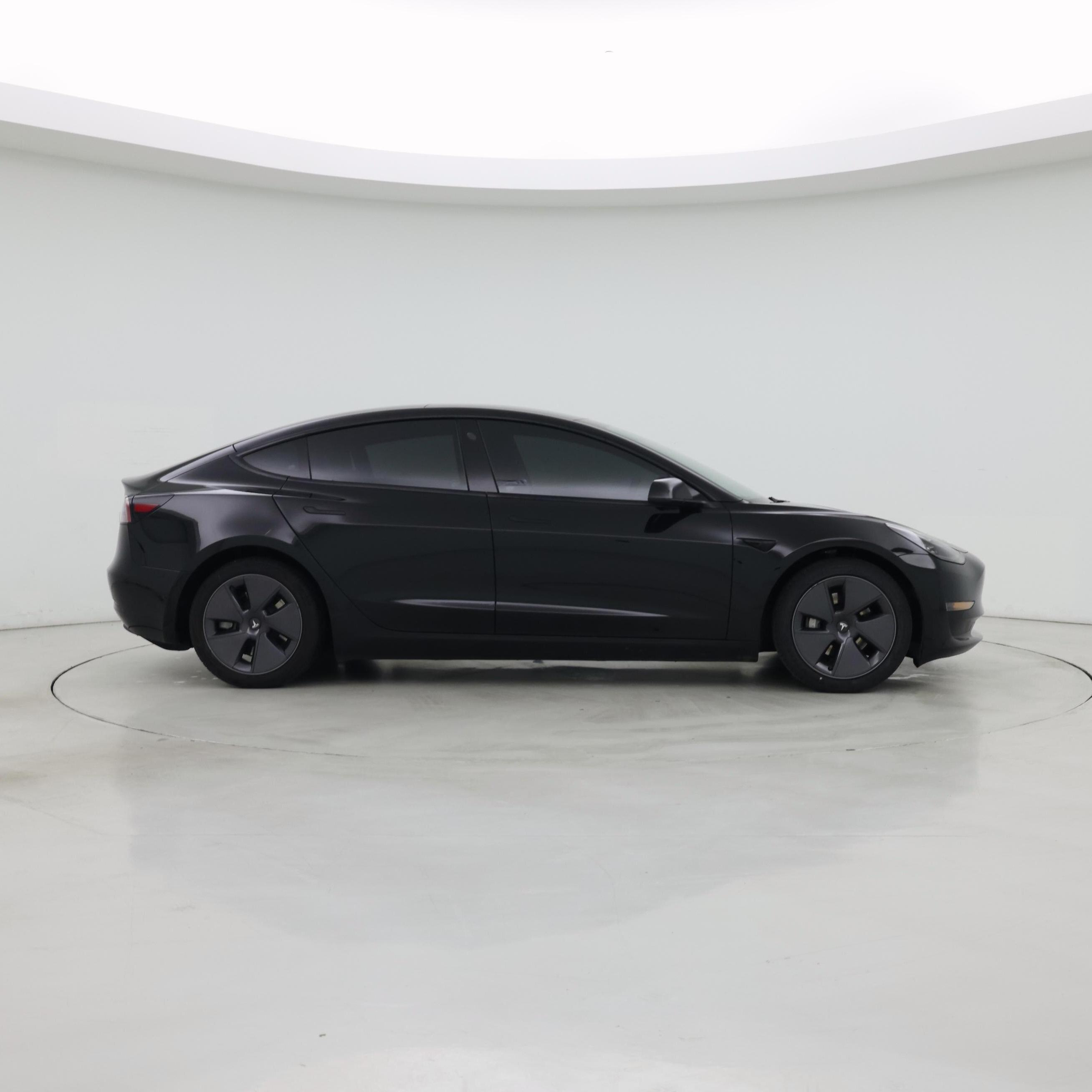 Thumbnail: 2022 Tesla Model 3 - 7