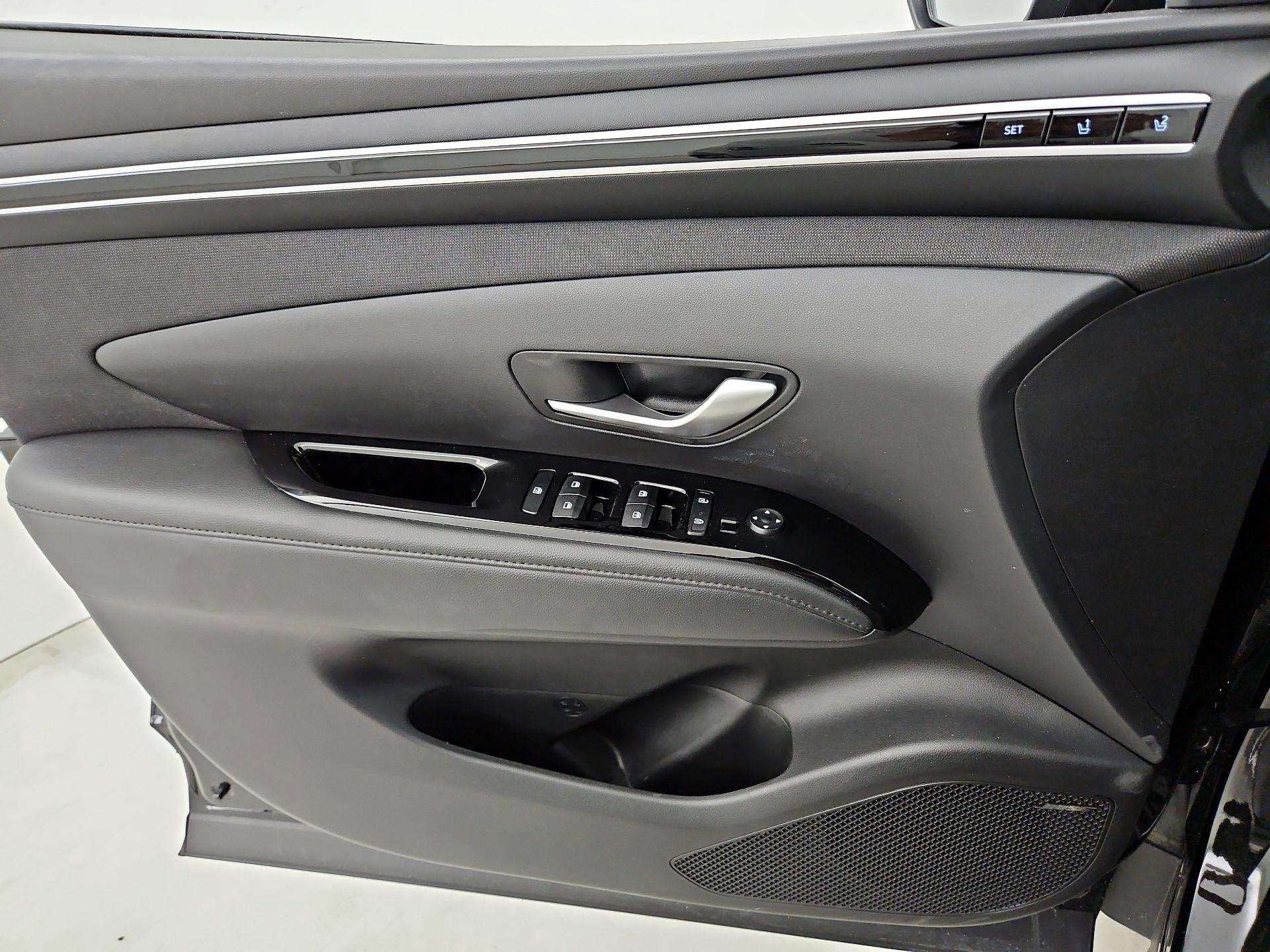 Thumbnail: 2023 Hyundai Tucson - 12
