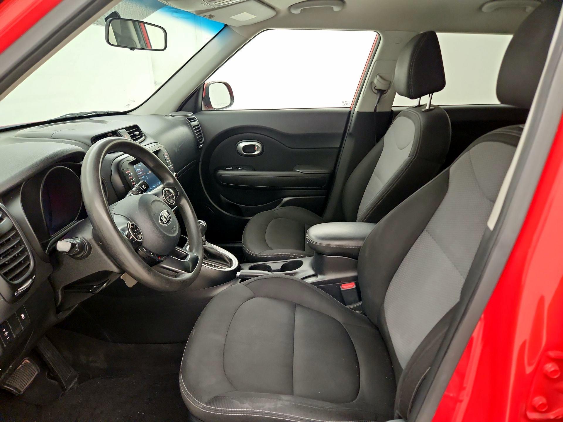 Thumbnail: 2018 Kia Soul - 11