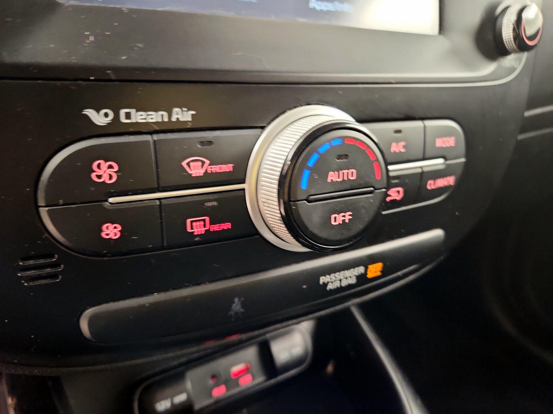 Thumbnail: 2018 Kia Soul - 16