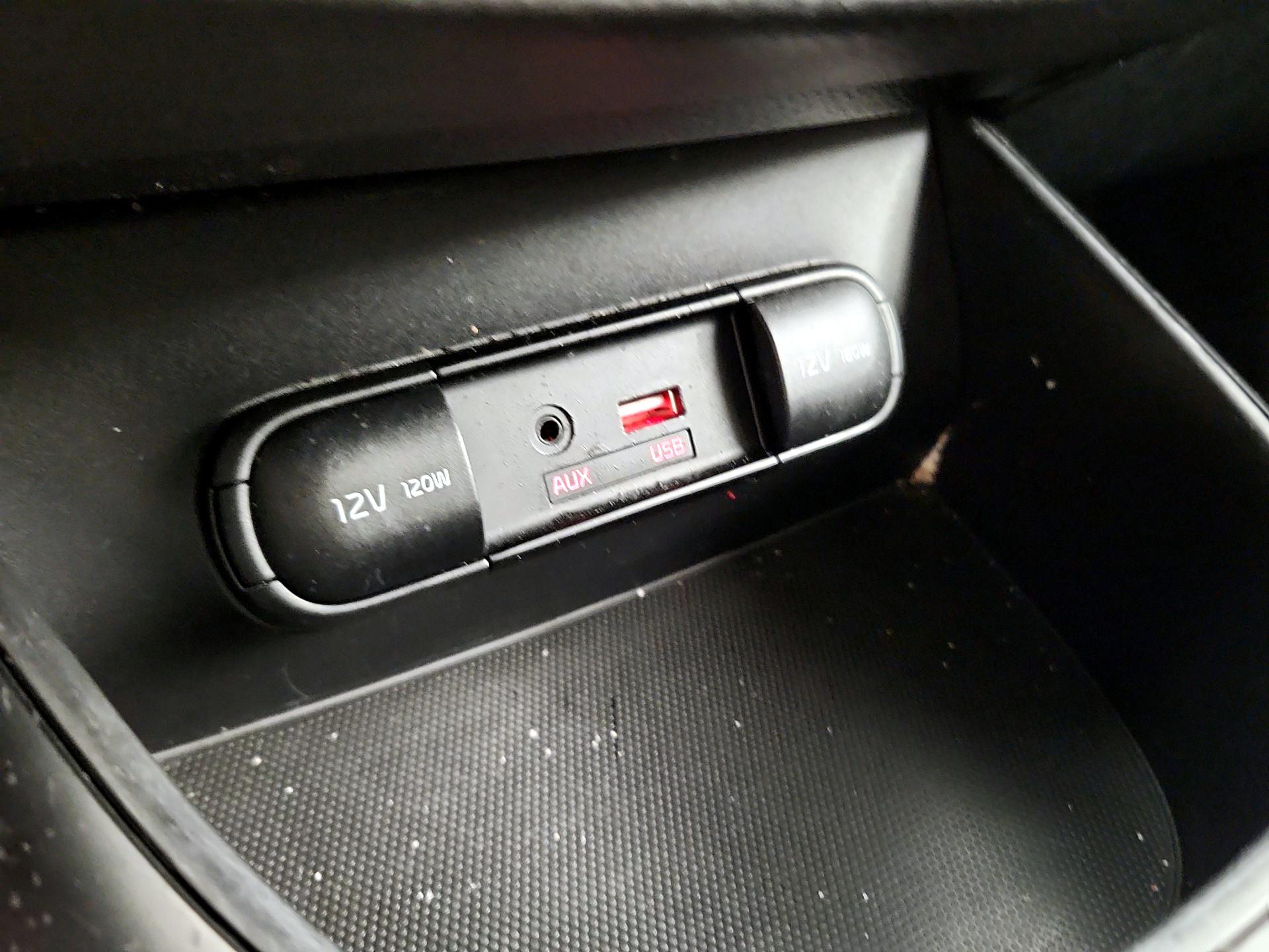 Thumbnail: 2018 Kia Soul - 18