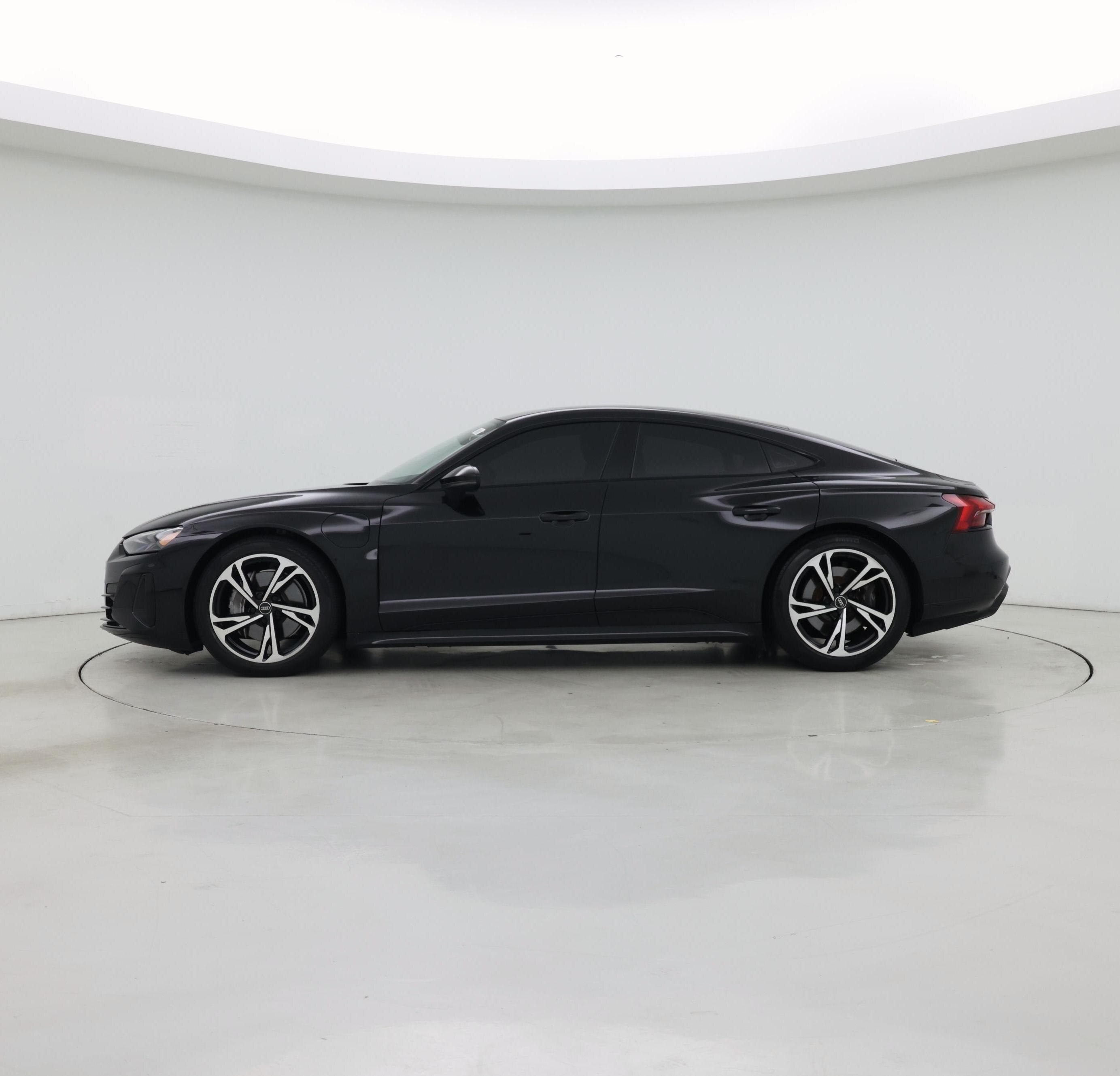 Thumbnail: 2022 Audi e-tron GT - 3