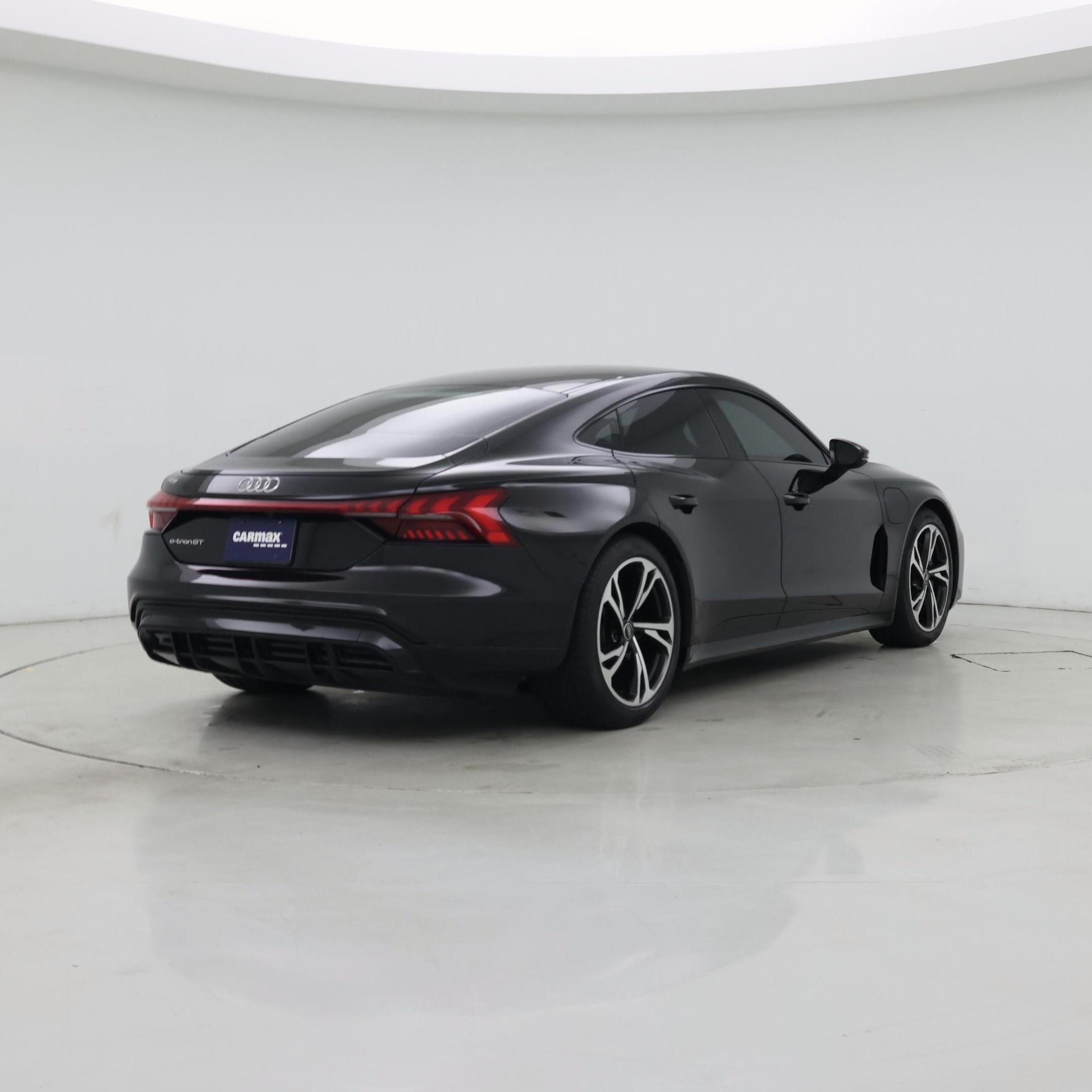 Thumbnail: 2022 Audi e-tron GT - 8