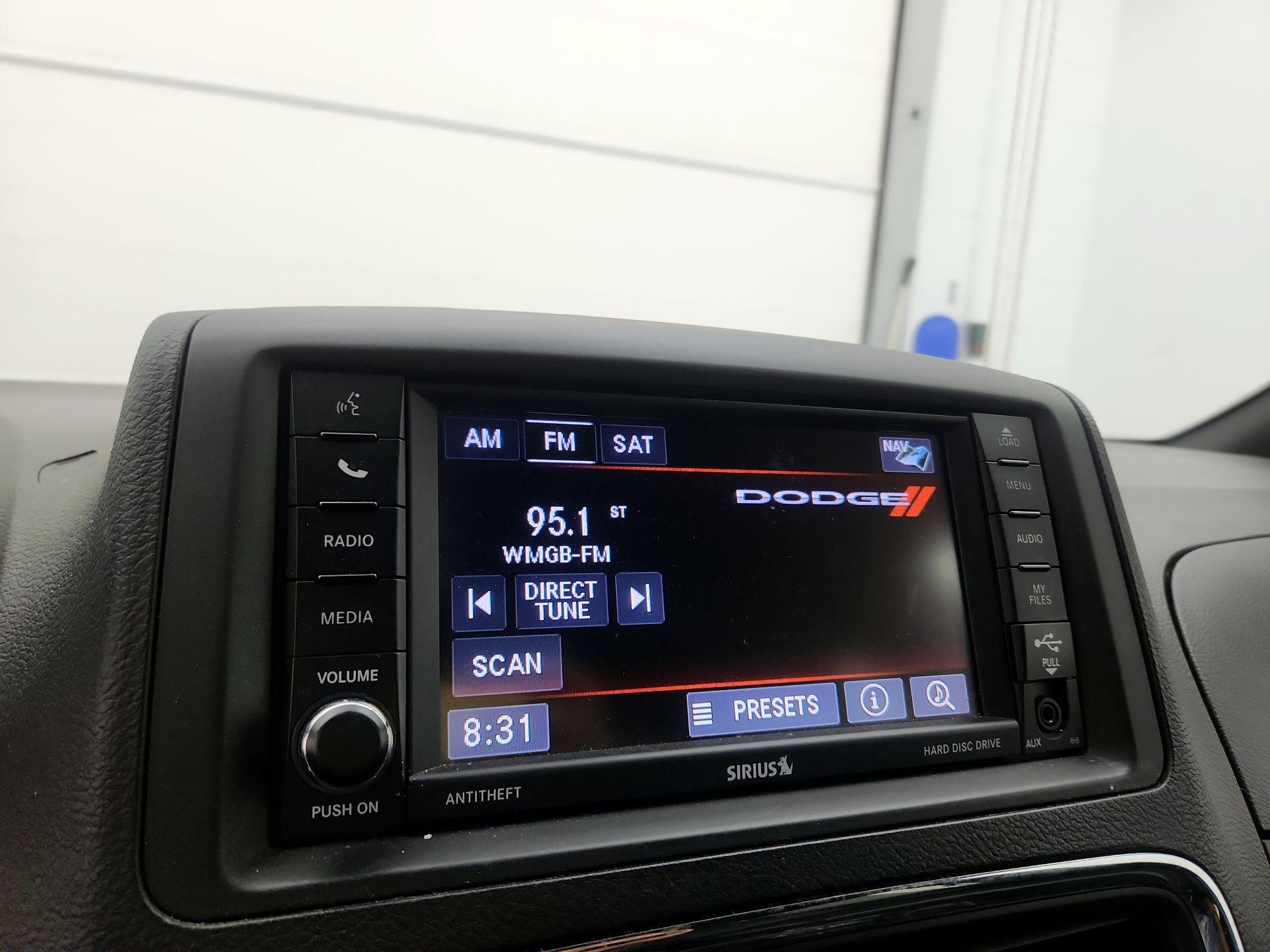 Thumbnail: 2020 Dodge Grand Caravan - 15
