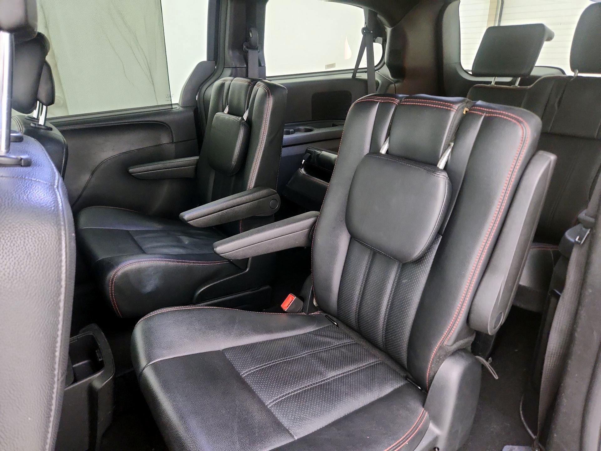 Thumbnail: 2020 Dodge Grand Caravan - 18