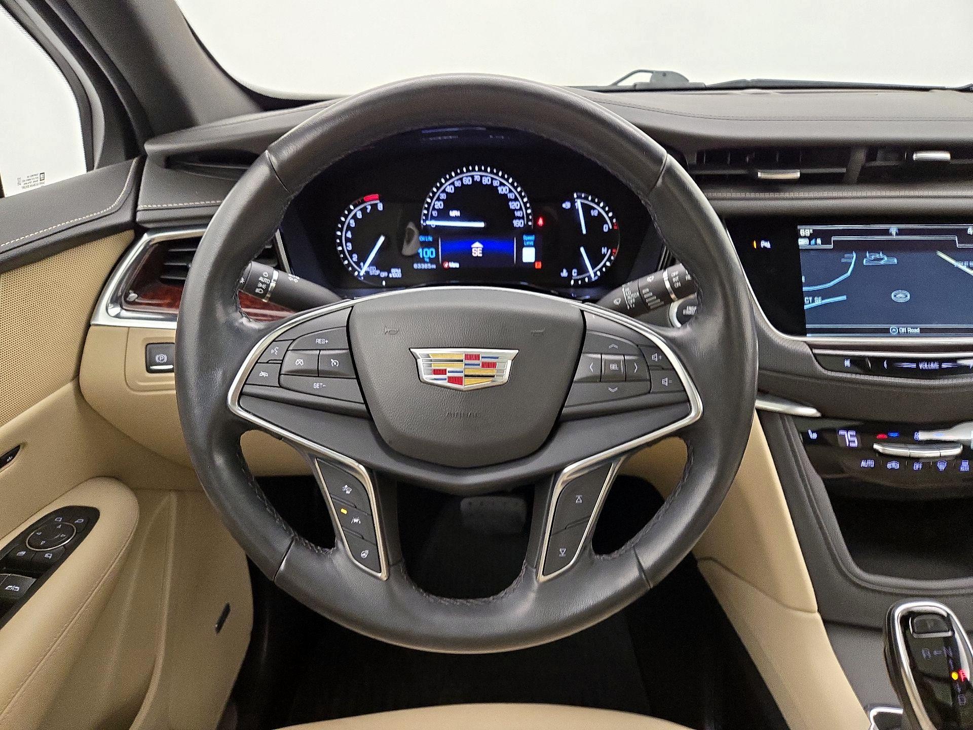 Thumbnail: 2019 Cadillac XT5 - 10