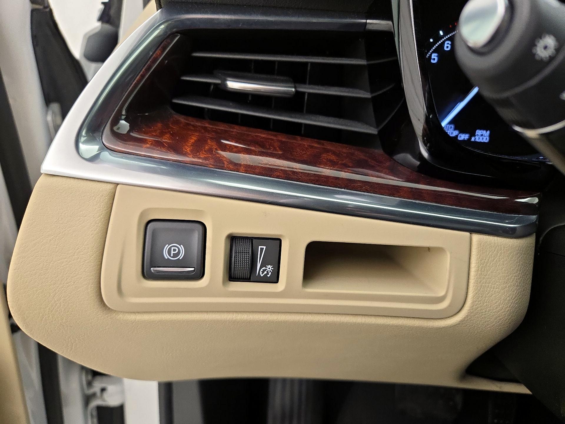 Thumbnail: 2019 Cadillac XT5 - 13