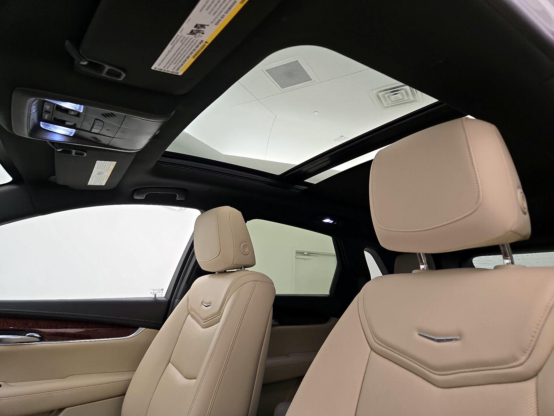 Thumbnail: 2019 Cadillac XT5 - 20