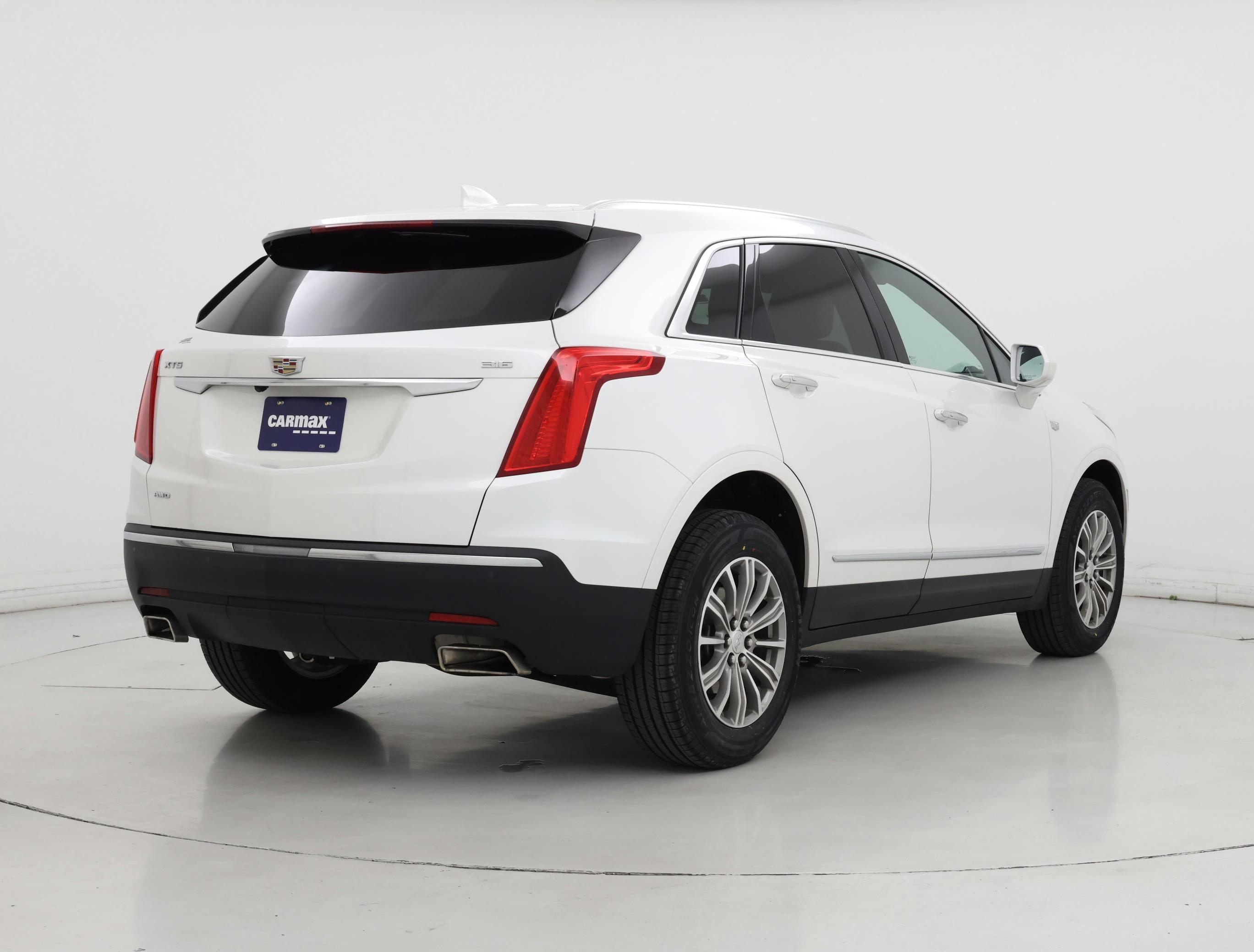Thumbnail: 2019 Cadillac XT5 - 8