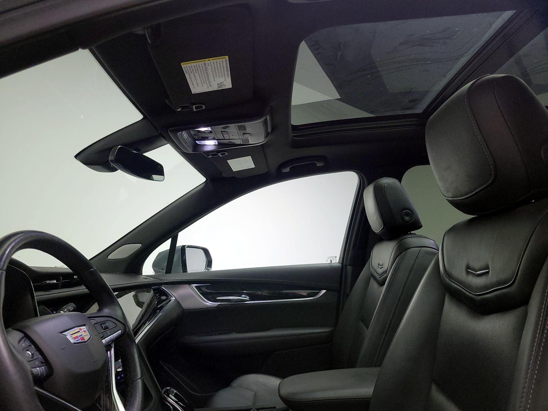 Thumbnail: 2022 Cadillac XT6 - 20