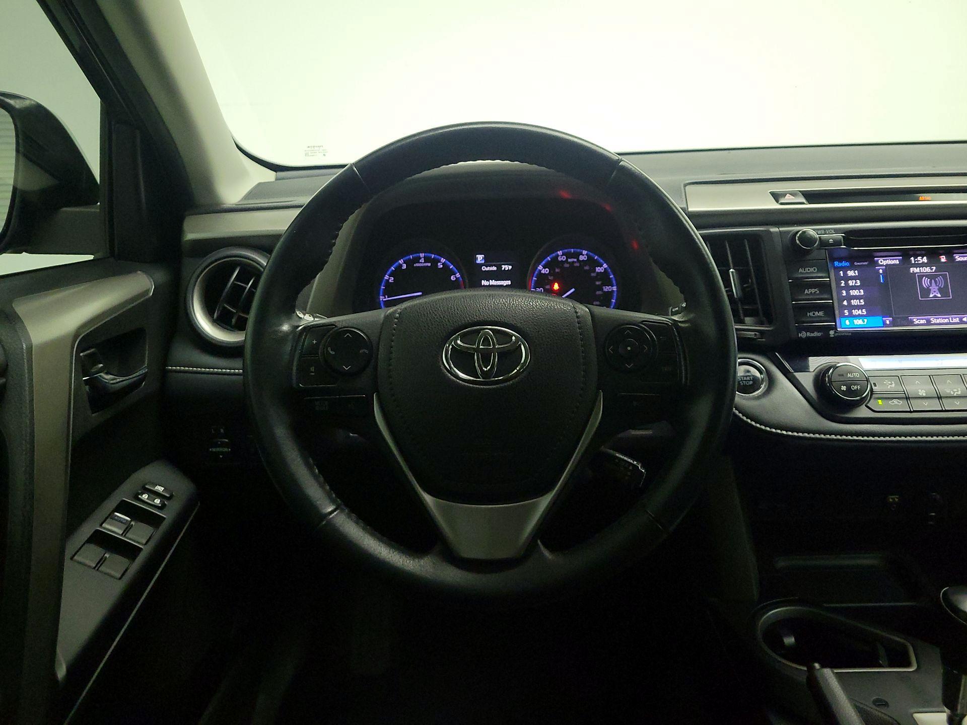 Thumbnail: 2018 Toyota RAV4 - 10