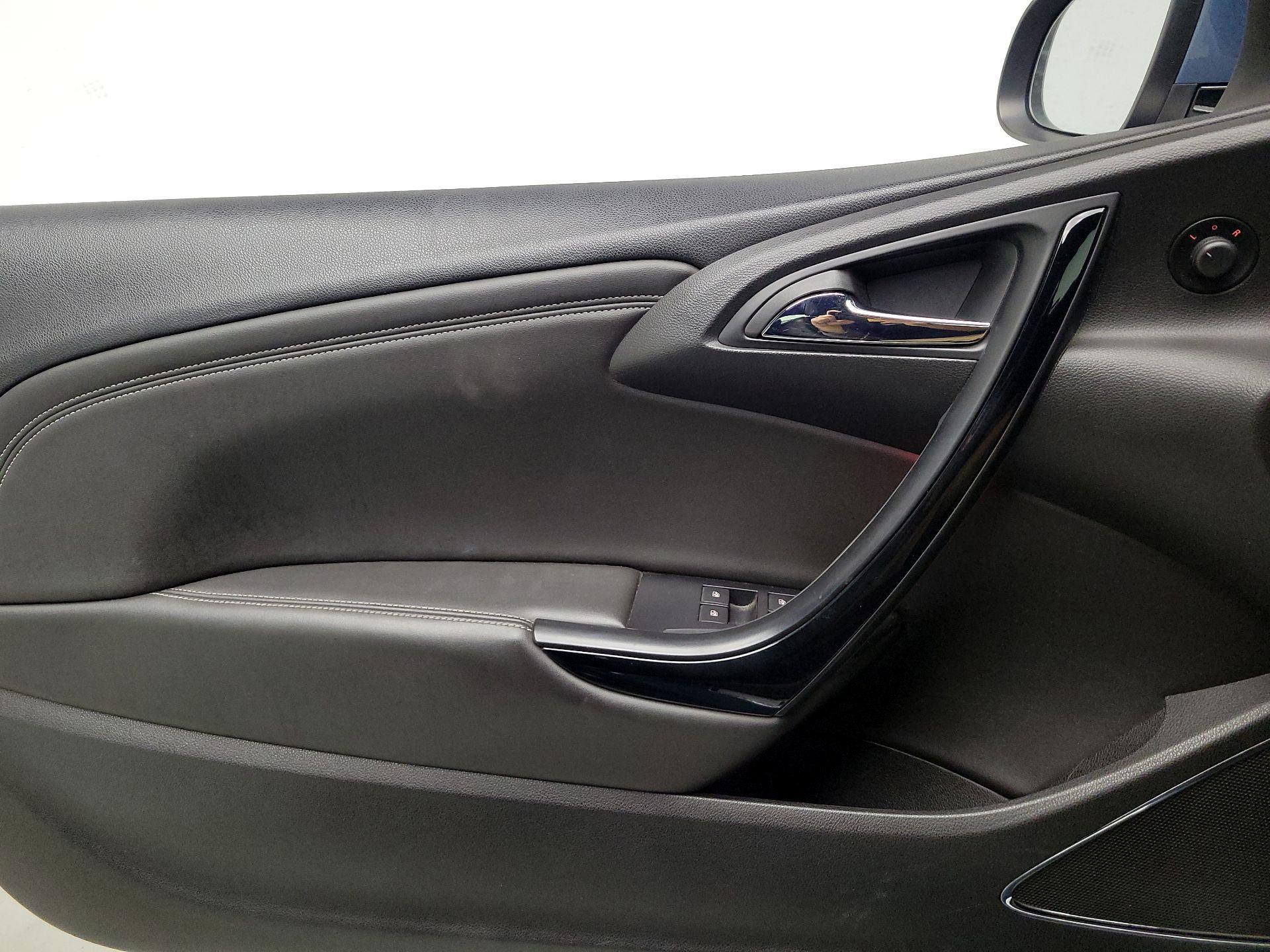 Thumbnail: 2016 Buick Cascada - 12