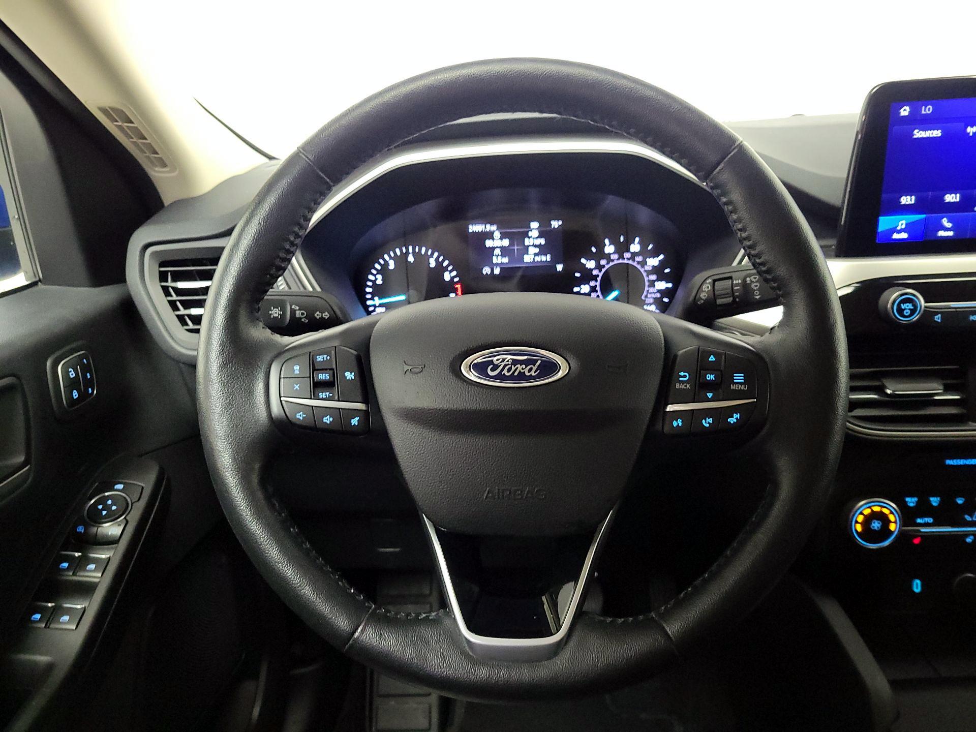 Thumbnail: 2020 Ford Escape - 10