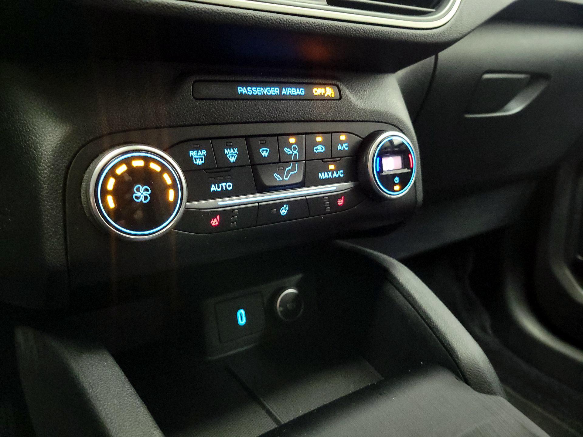 Thumbnail: 2020 Ford Escape - 17