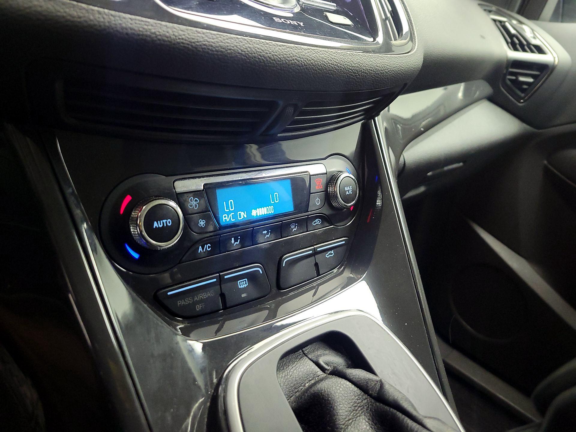Thumbnail: 2014 Ford Escape - 15