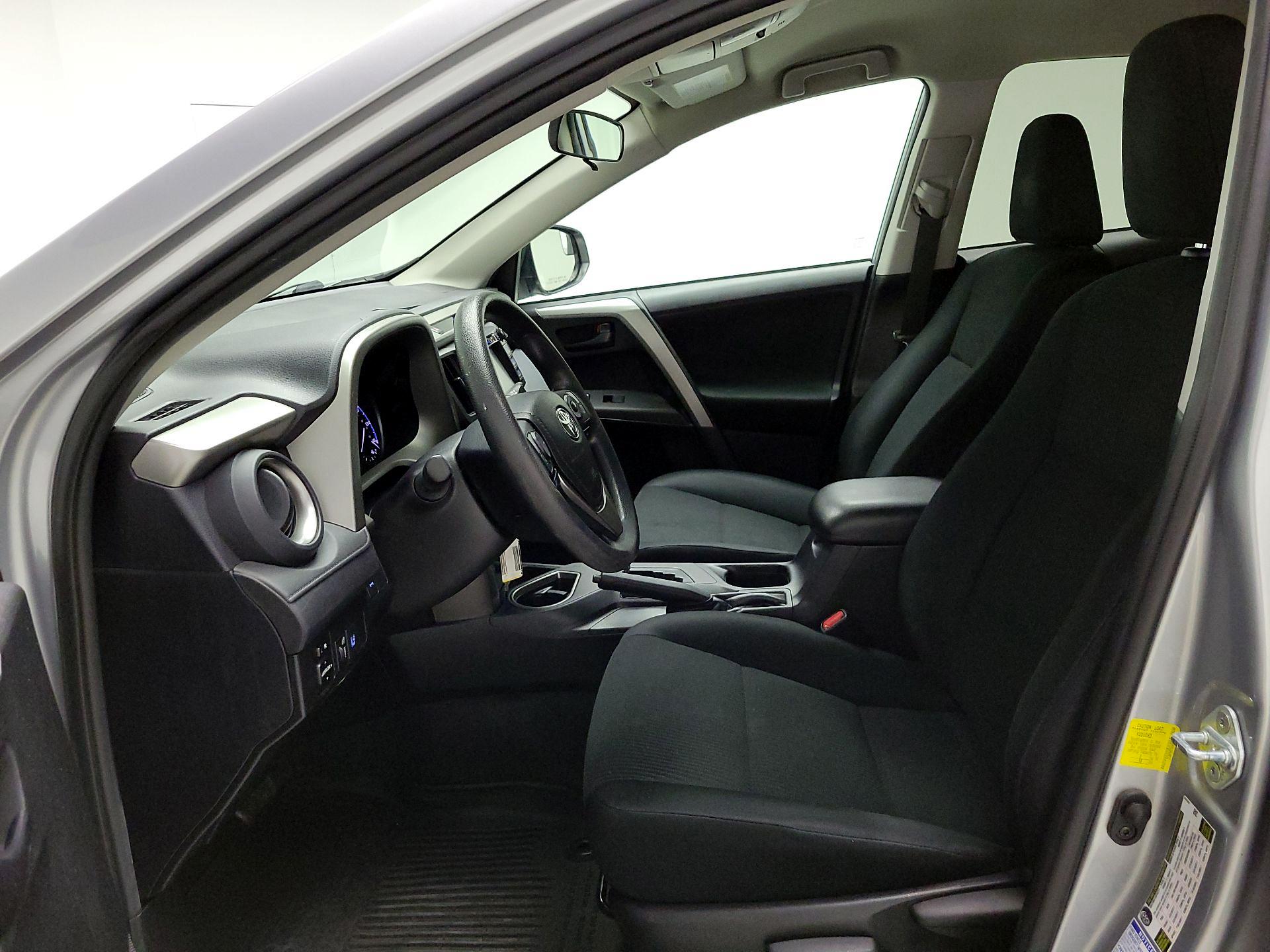 Thumbnail: 2017 Toyota RAV4 - 11