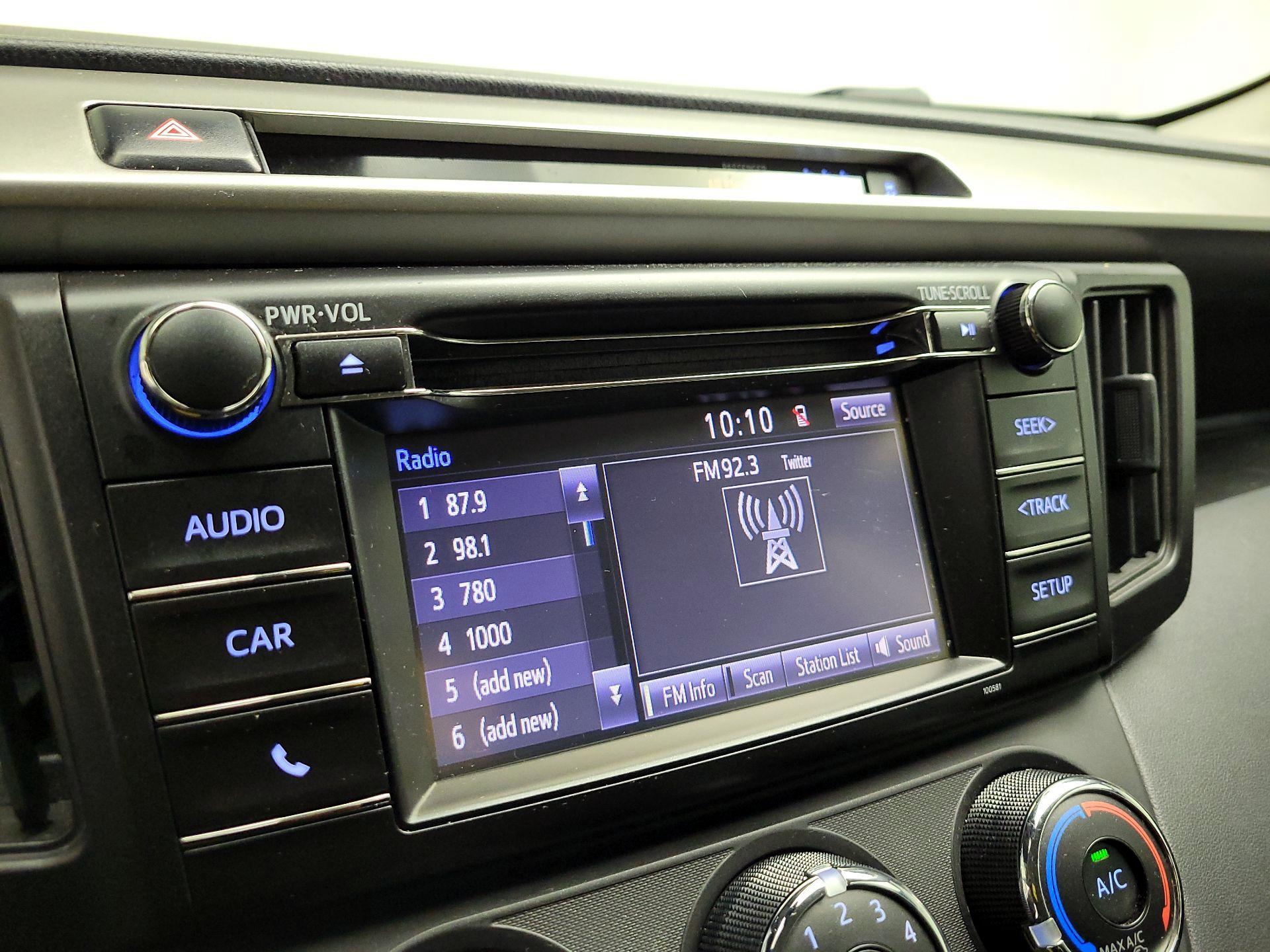 Thumbnail: 2017 Toyota RAV4 - 15