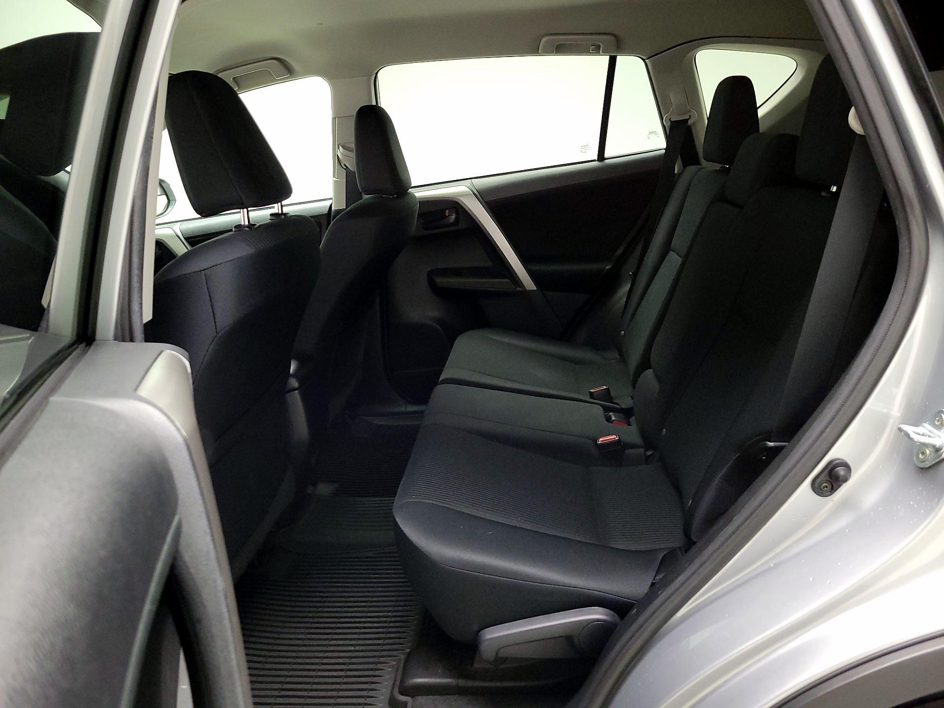 Thumbnail: 2017 Toyota RAV4 - 19