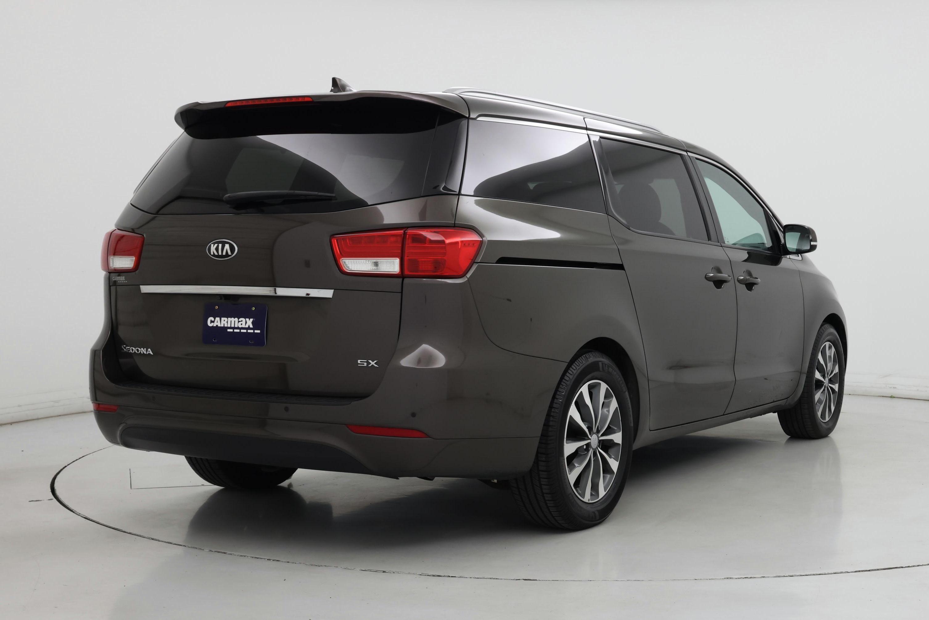 Thumbnail: 2016 Kia Sedona - 8