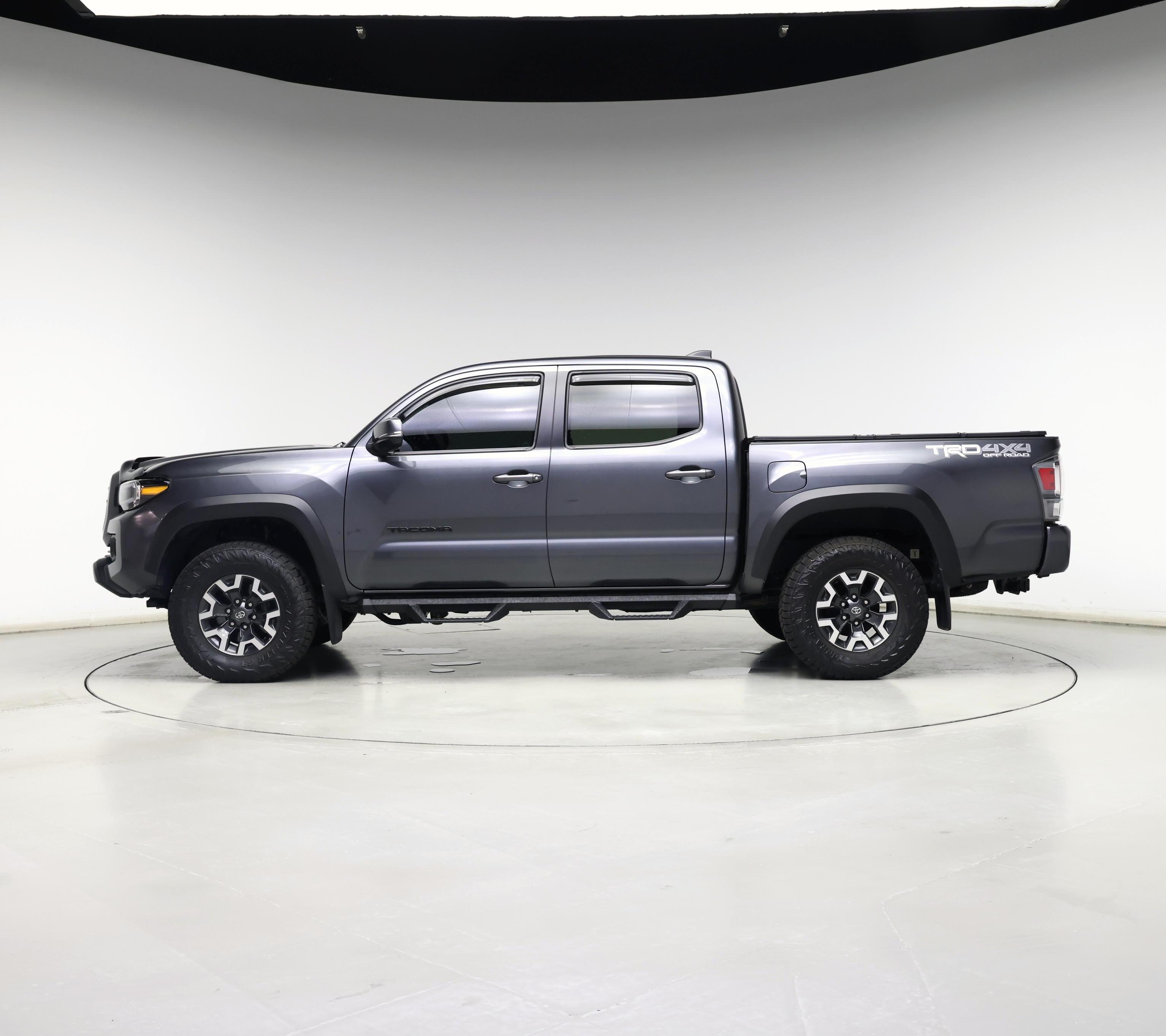 Thumbnail: 2022 Toyota Tacoma - 3