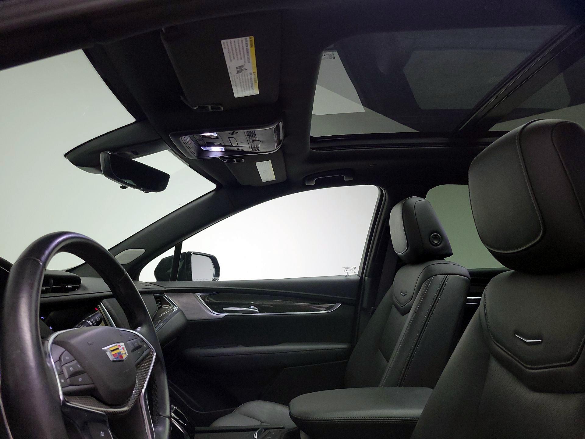 Thumbnail: 2021 Cadillac XT5 - 20