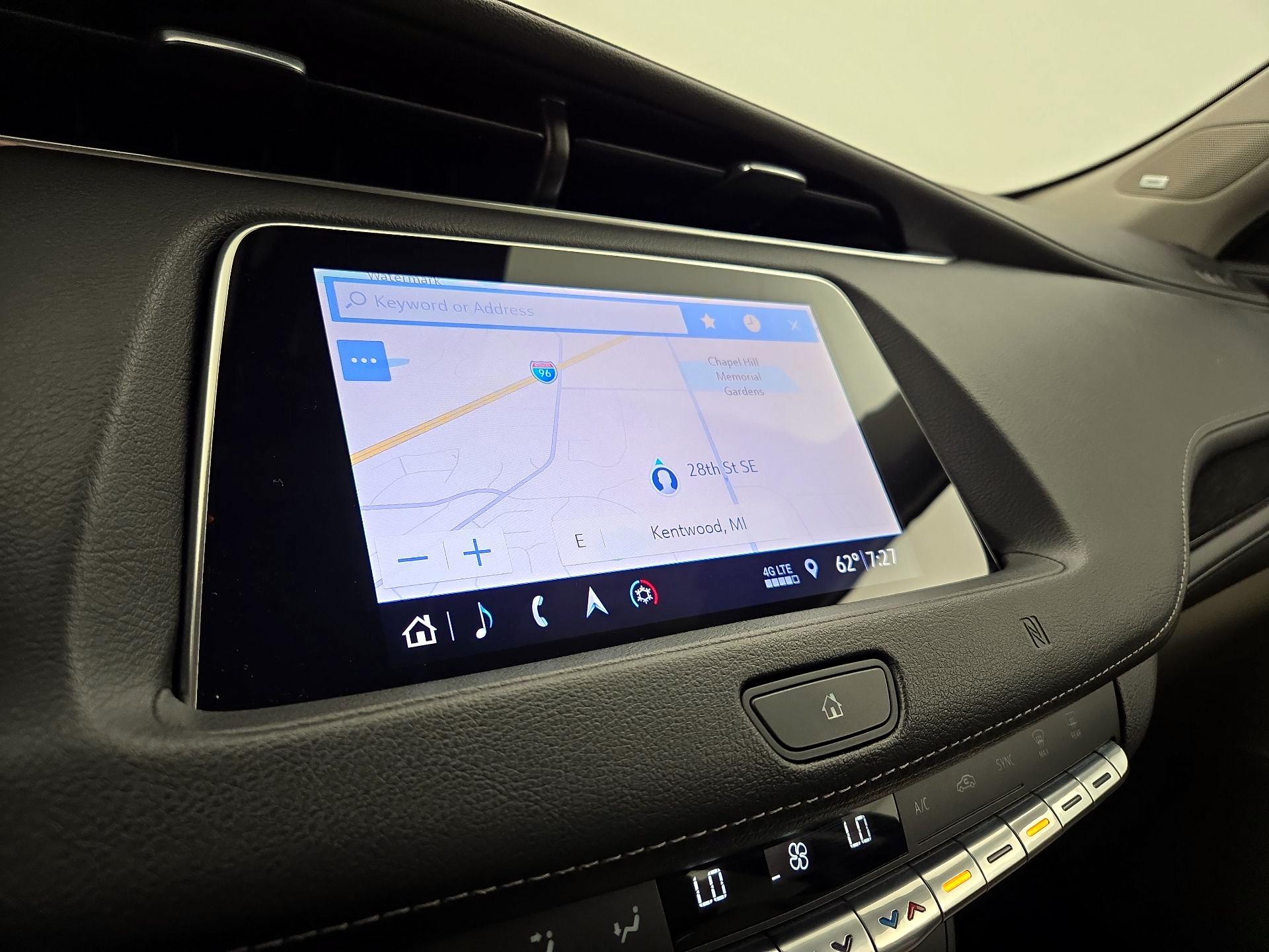 Thumbnail: 2019 Cadillac XT4 - 14