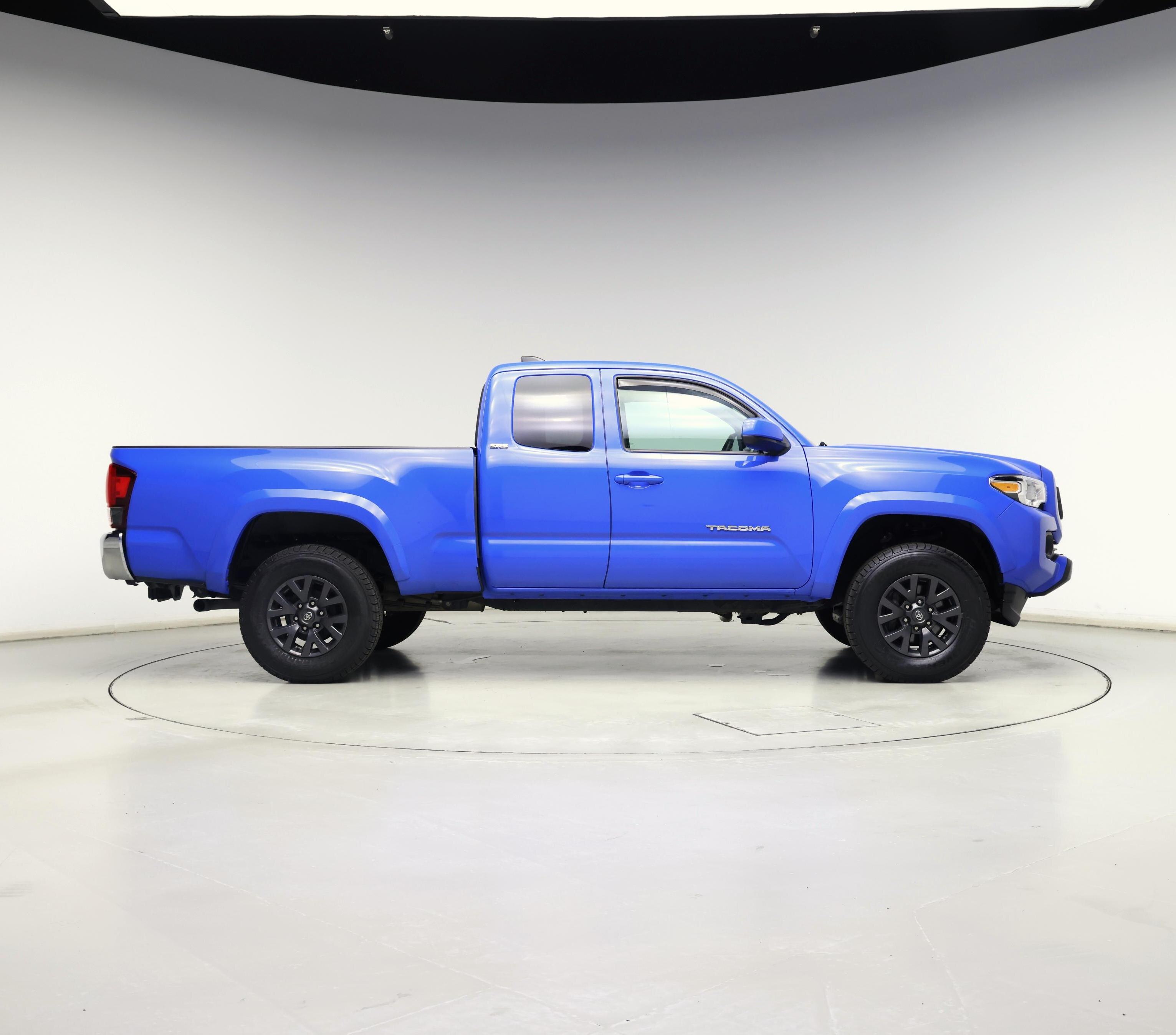 Thumbnail: 2021 Toyota Tacoma - 7
