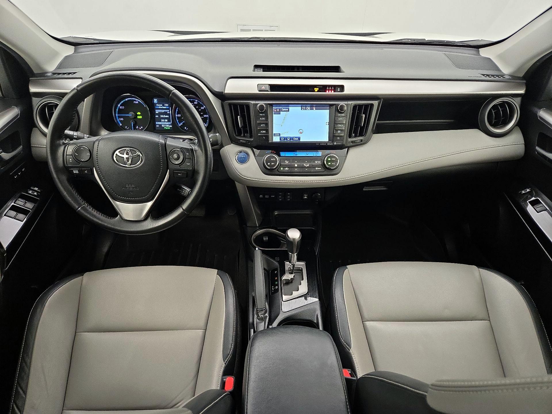 Thumbnail: 2017 Toyota RAV4 - 9