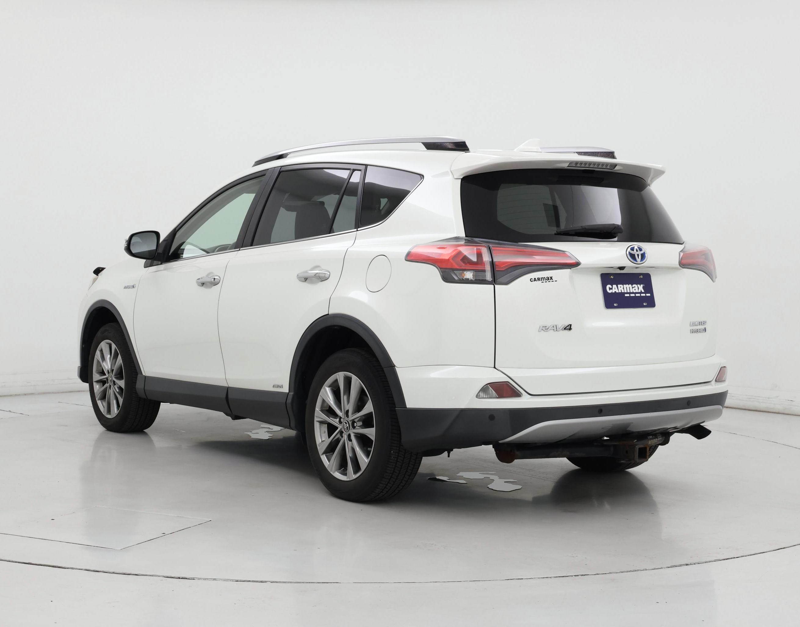 Thumbnail: 2017 Toyota RAV4 - 2