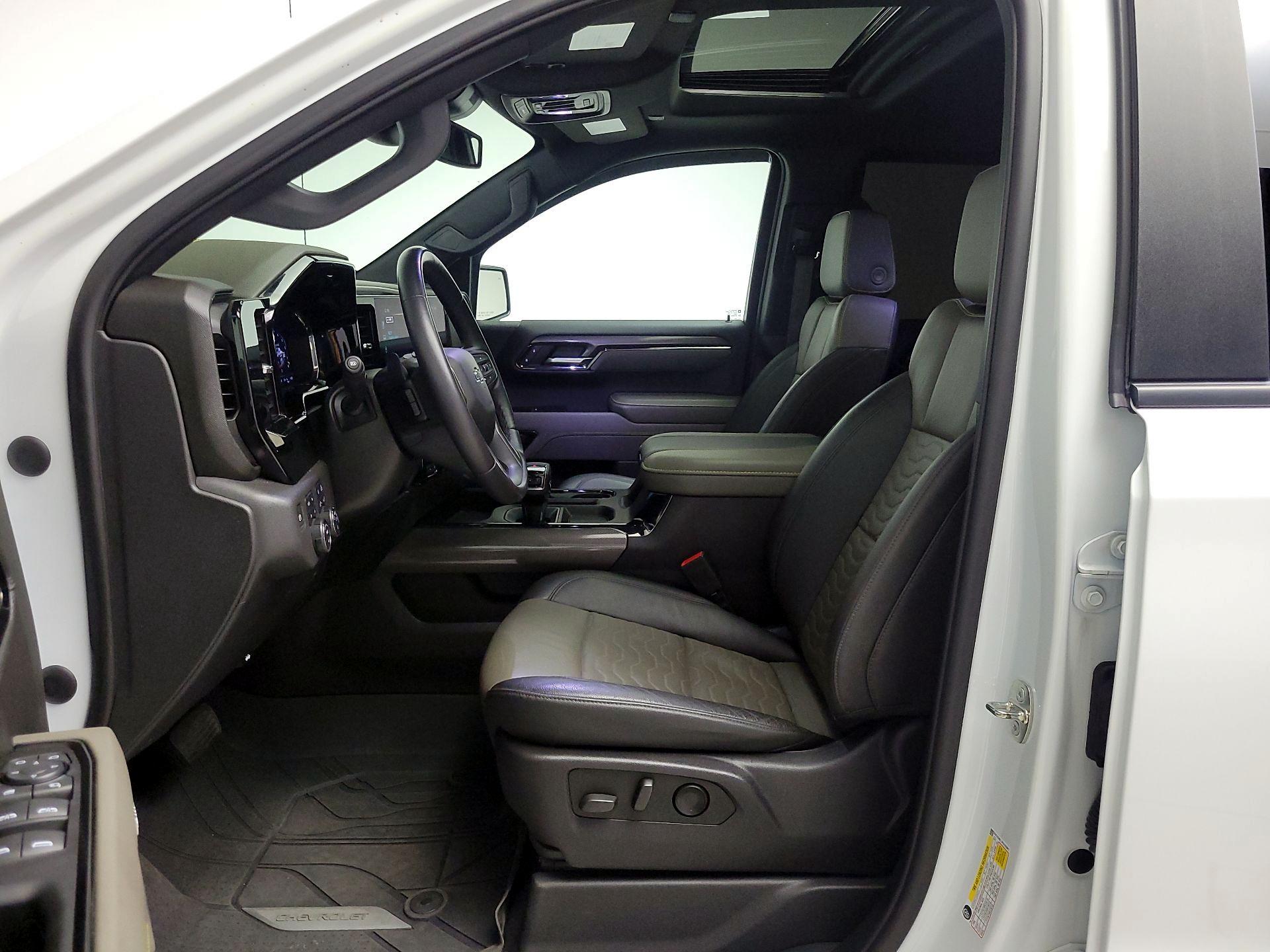 Thumbnail: 2023 Chevrolet Silverado 1500 - 11