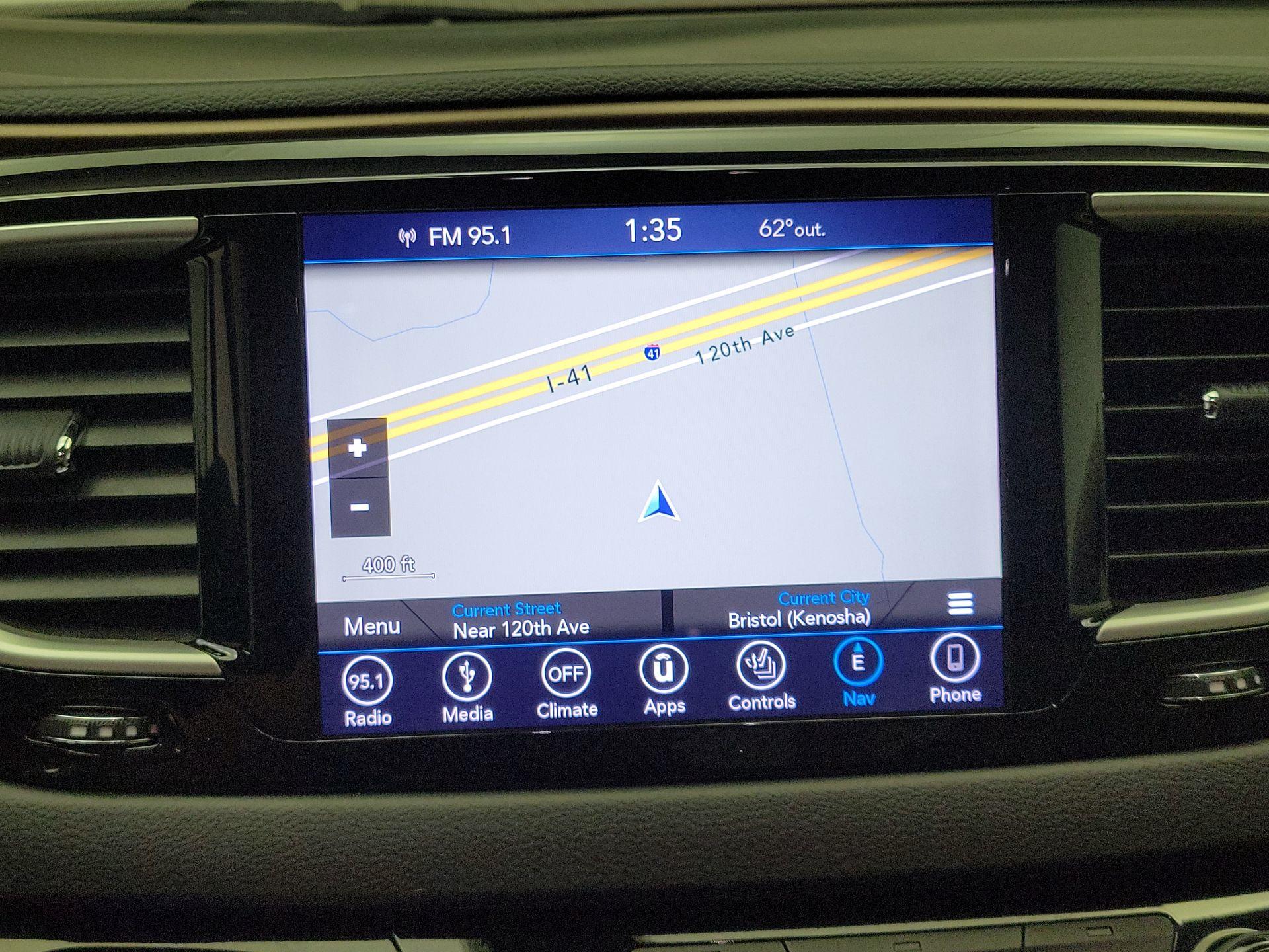 Thumbnail: 2018 Chrysler Pacifica - 14