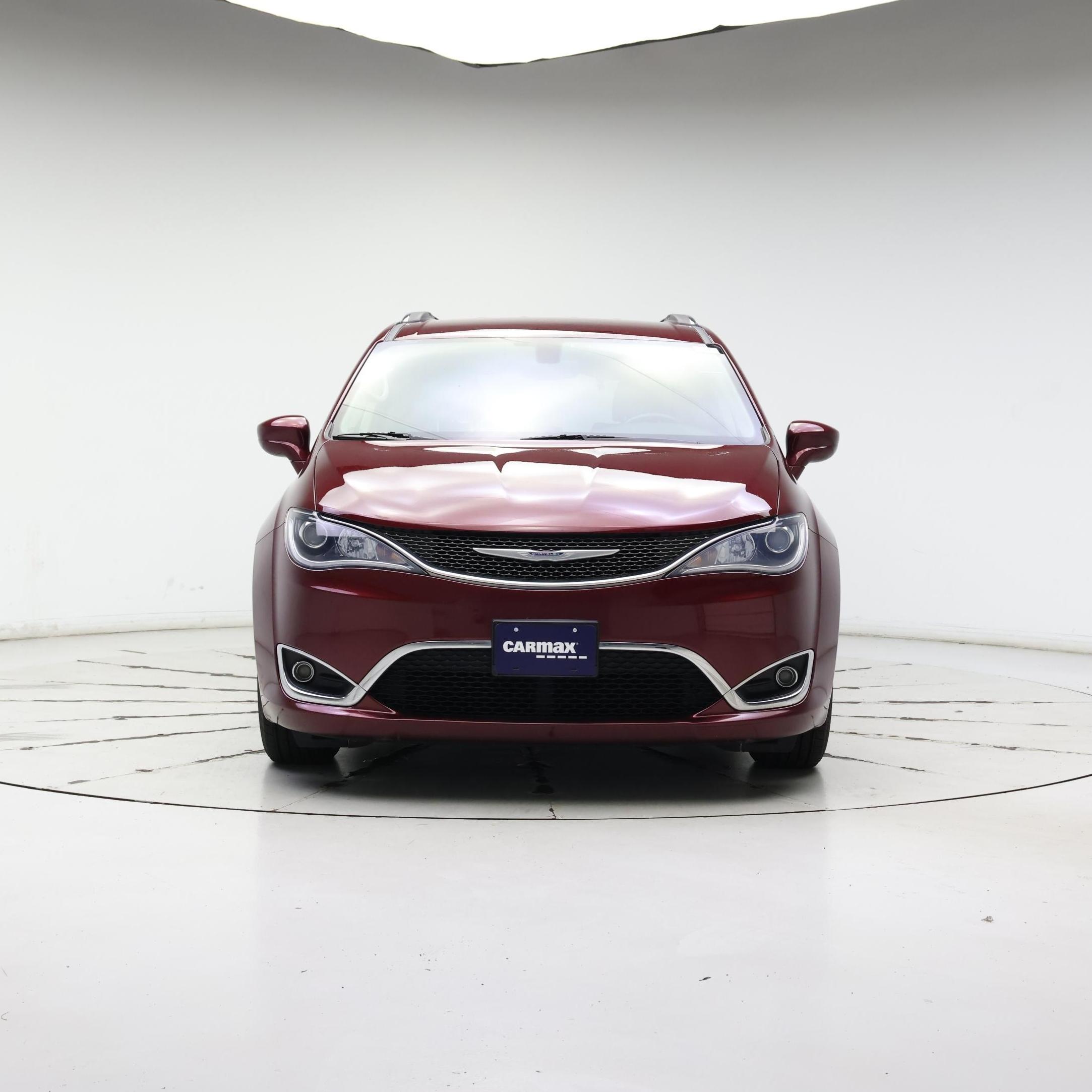 Thumbnail: 2018 Chrysler Pacifica - 5