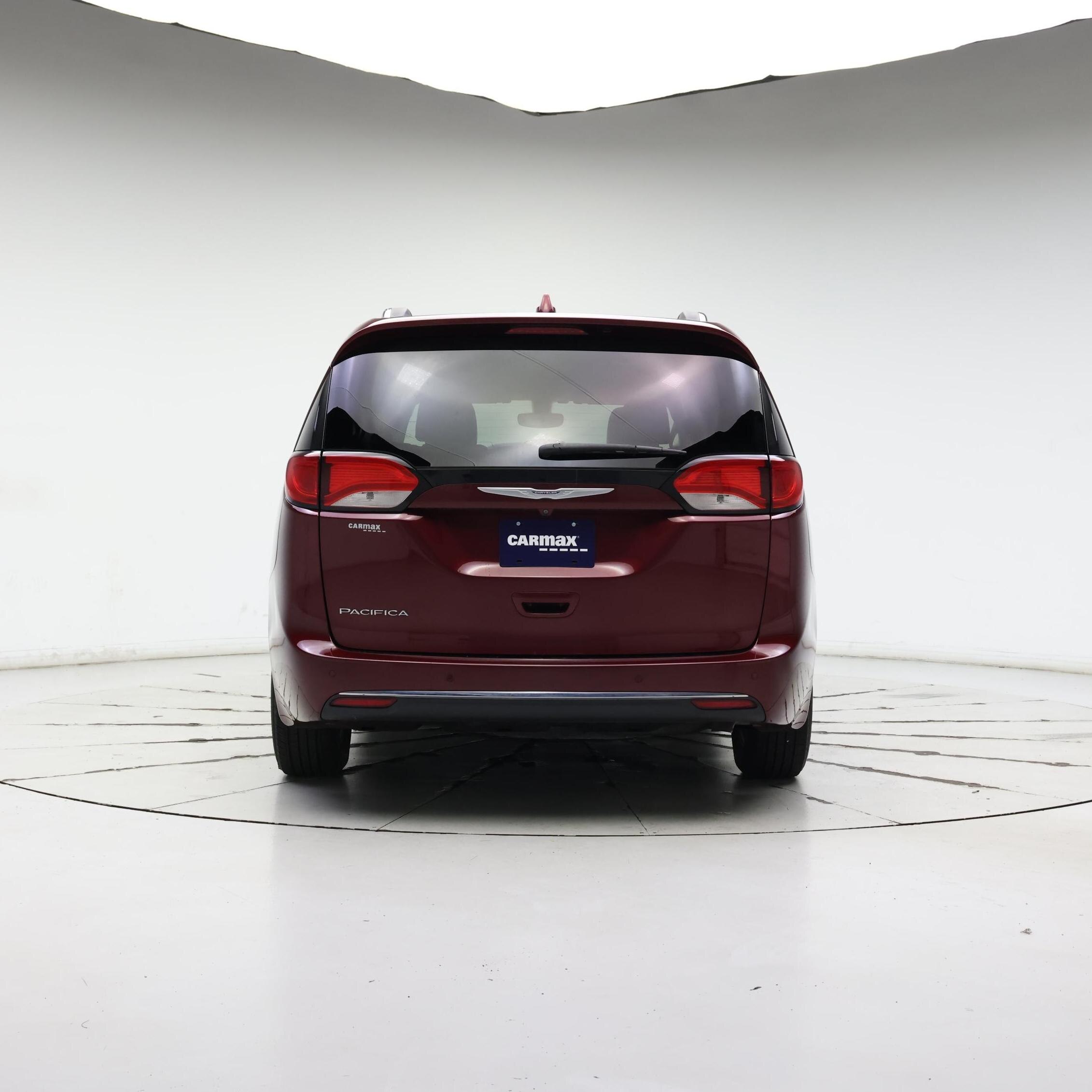 Thumbnail: 2018 Chrysler Pacifica - 6