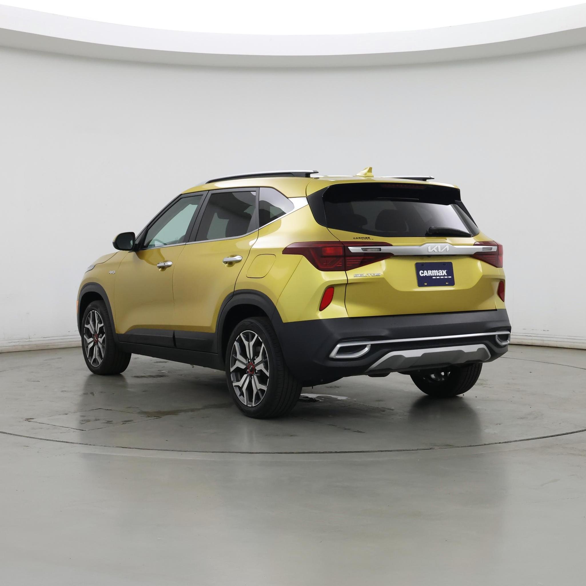 Thumbnail: 2022 Kia Seltos - 2