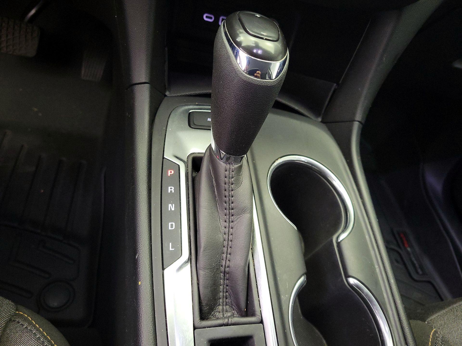 Thumbnail: 2020 Chevrolet Equinox - 16