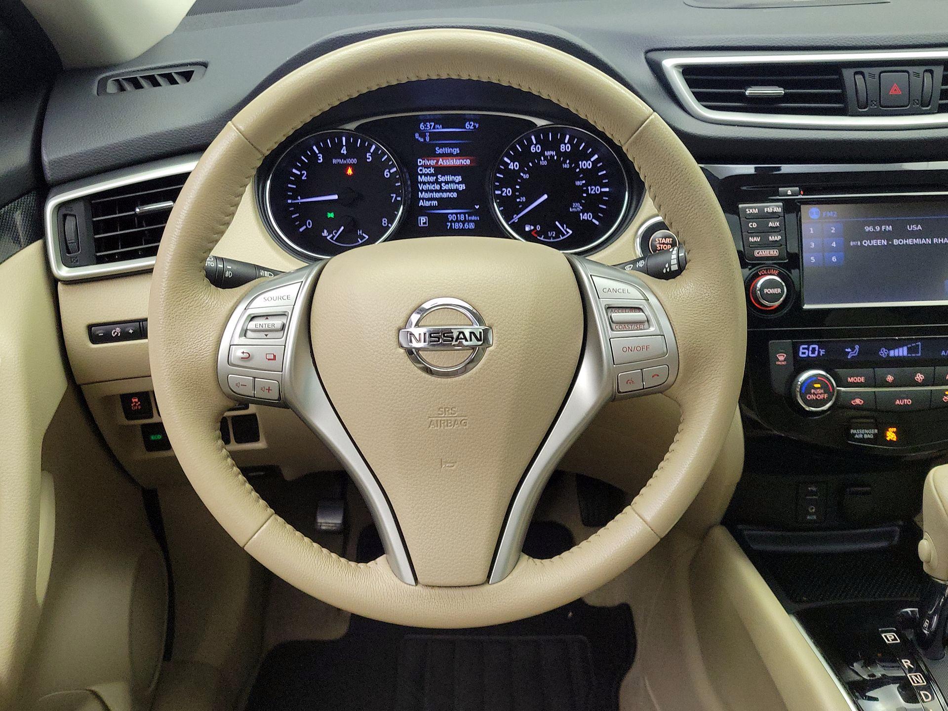 Thumbnail: 2015 Nissan Rogue - 10